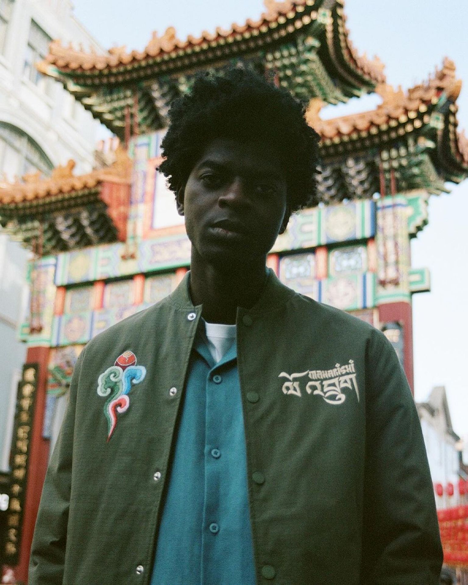 MAHARISHI. СОВМЕЩЕНИЕ ИСКУССТВА И СТИЛЯ