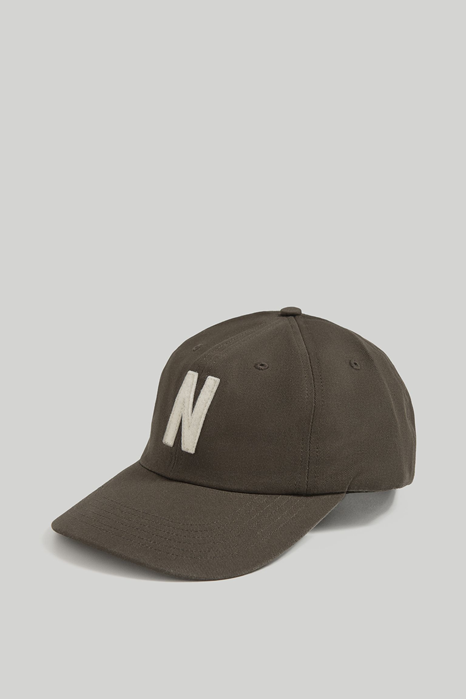 Бейсболка Felt N Twill Sports Cap