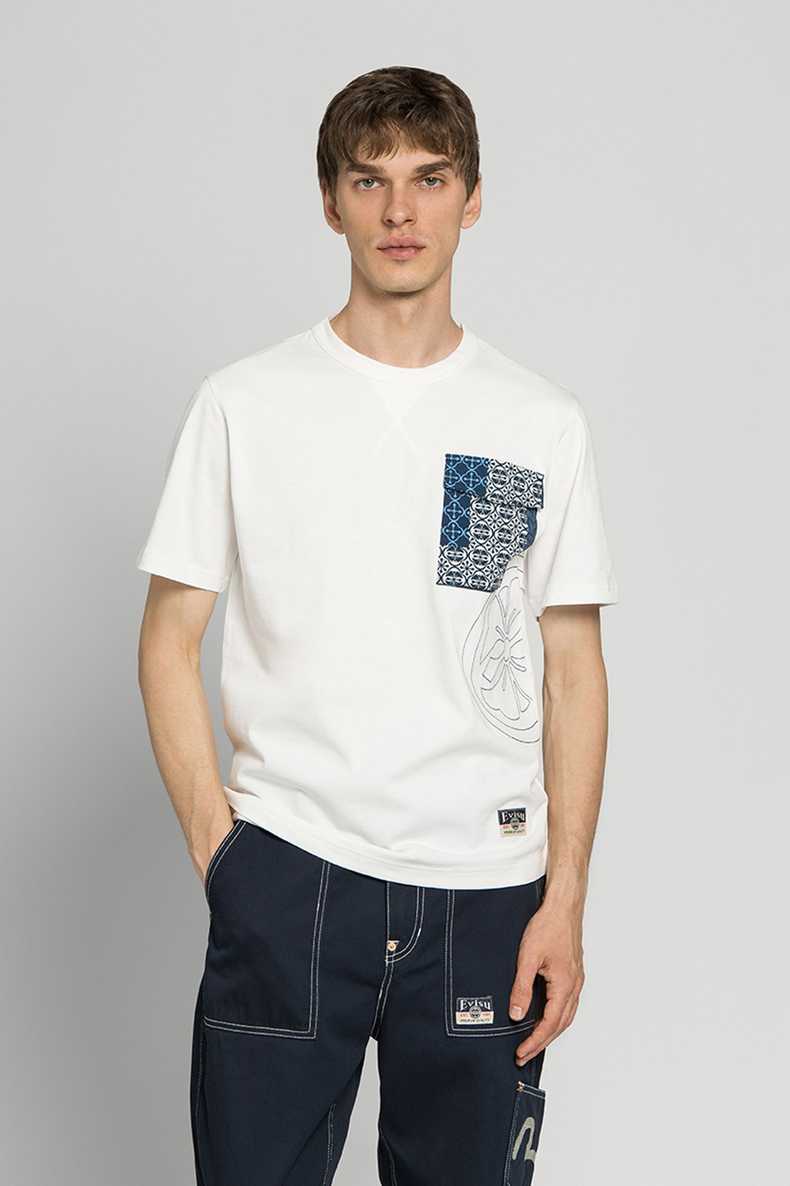 Футболка Kamon Emb + Applique Pocket Tee