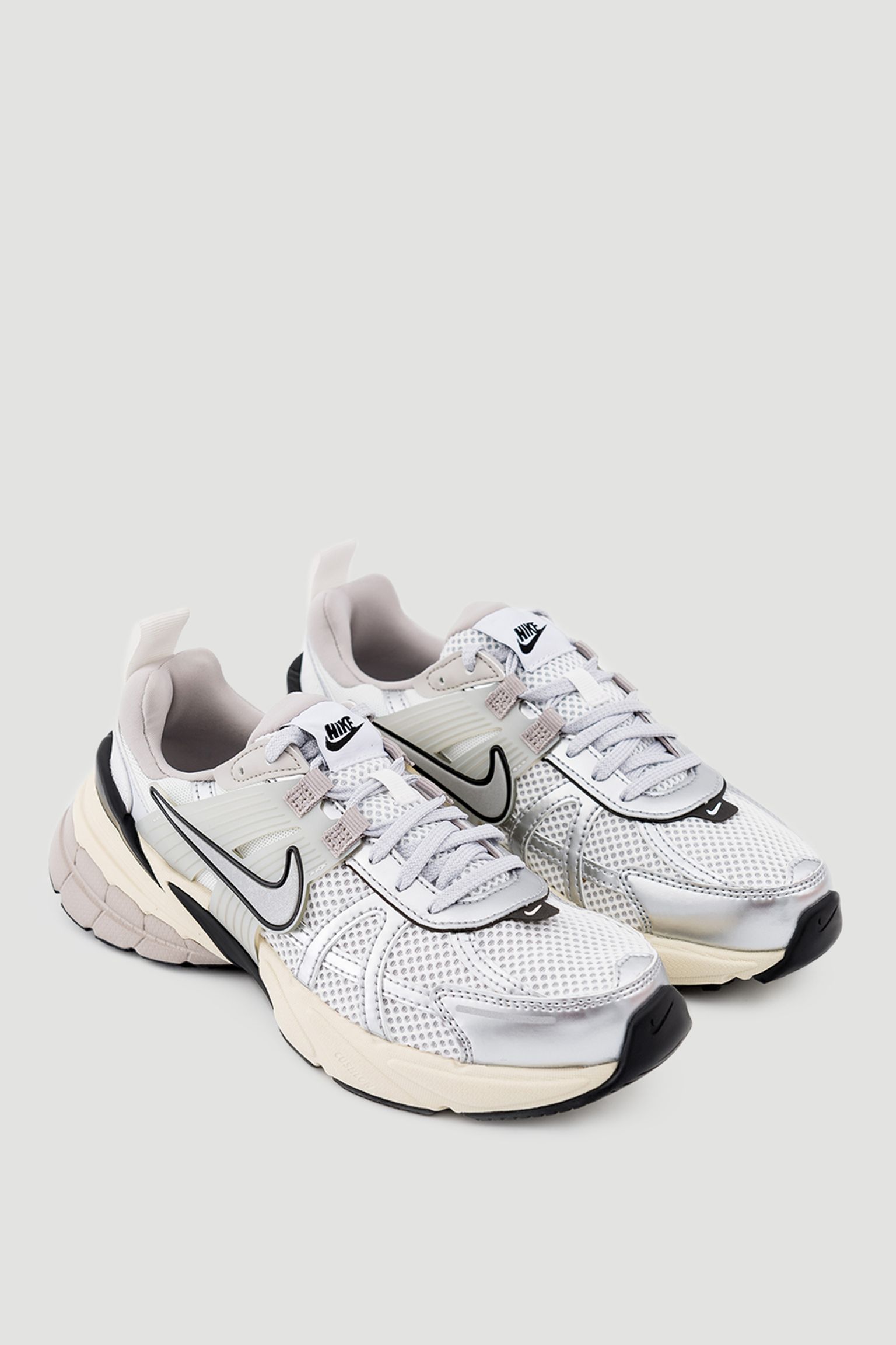 Кроссовки Nike V2K Run