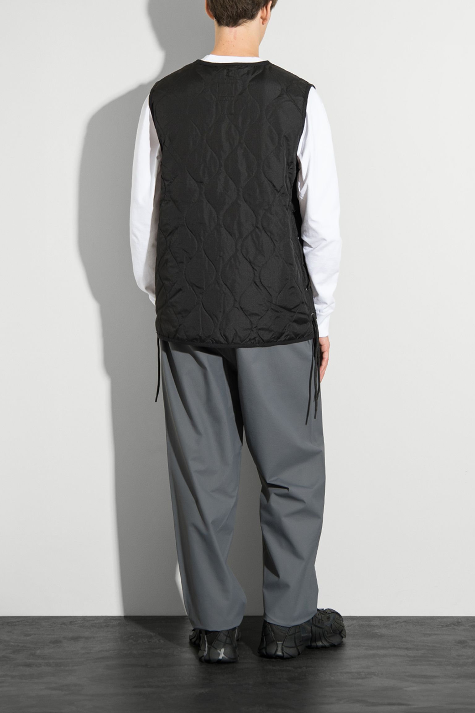Стильні Жилет пуховий MILITARY W-ZIP LACE UP V NECK DOWN VEST