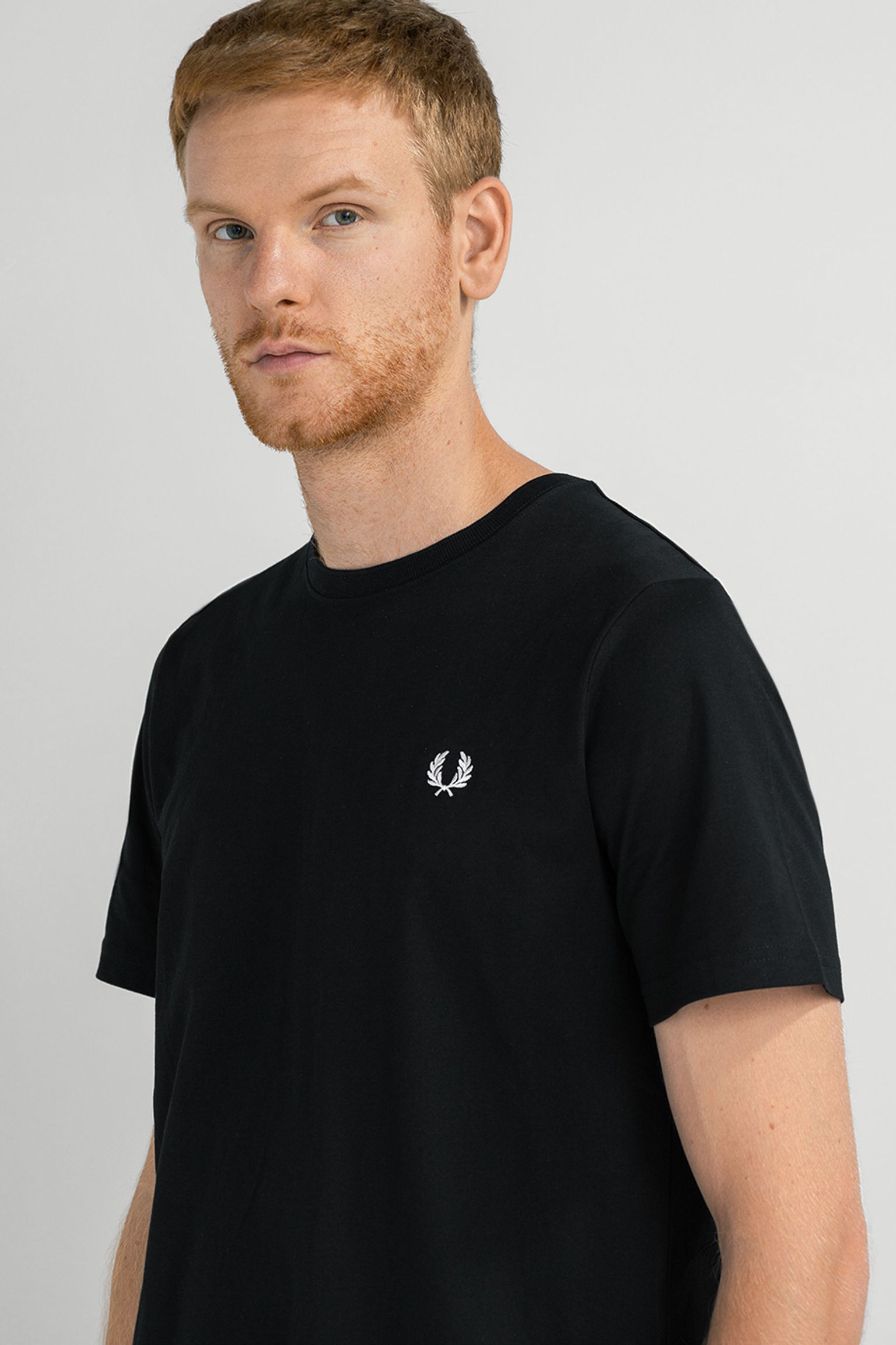 Футболка Fred Perry CREW NECK T-SHIRT