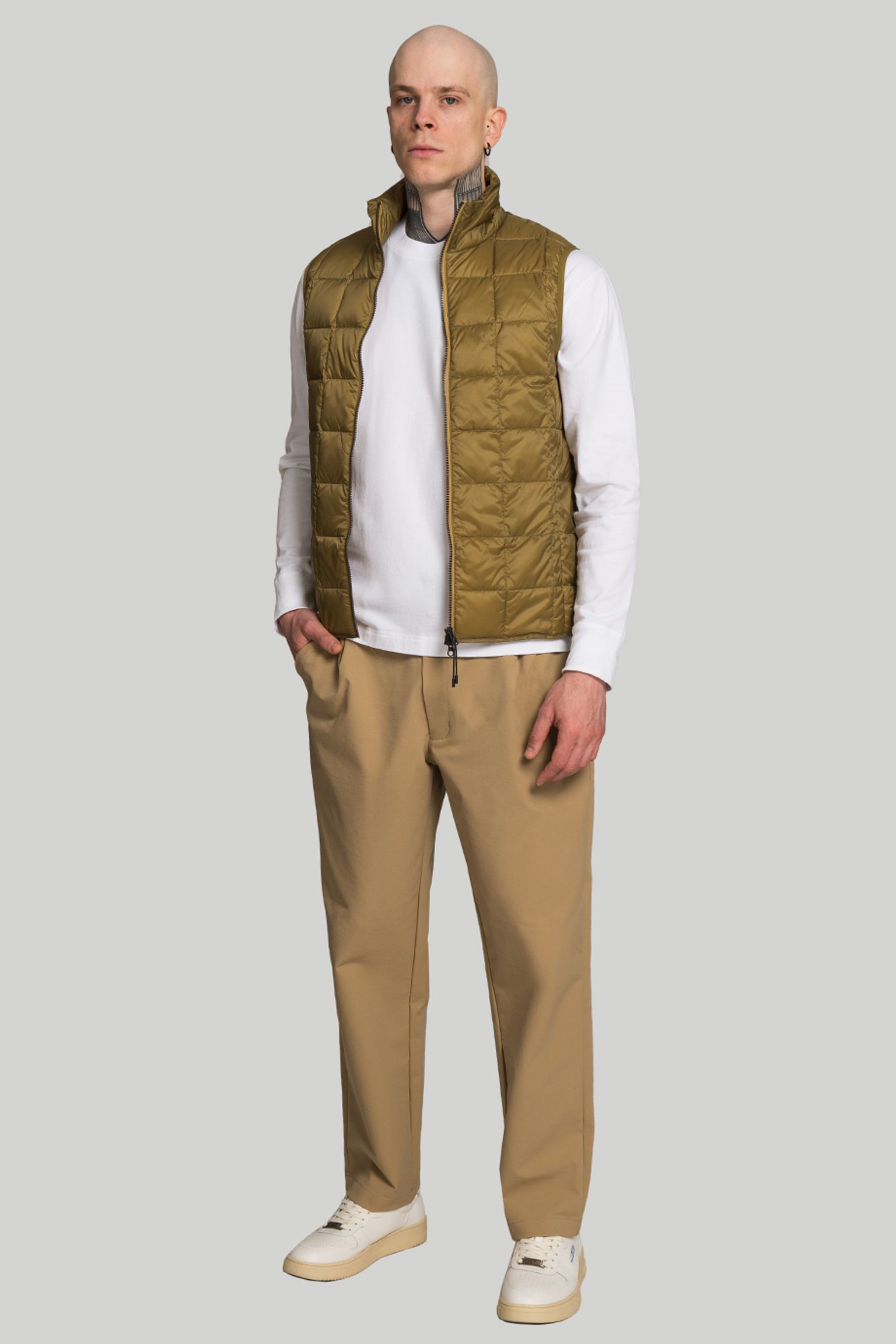 Жилет   HI NECK W-ZIP DOWN VEST