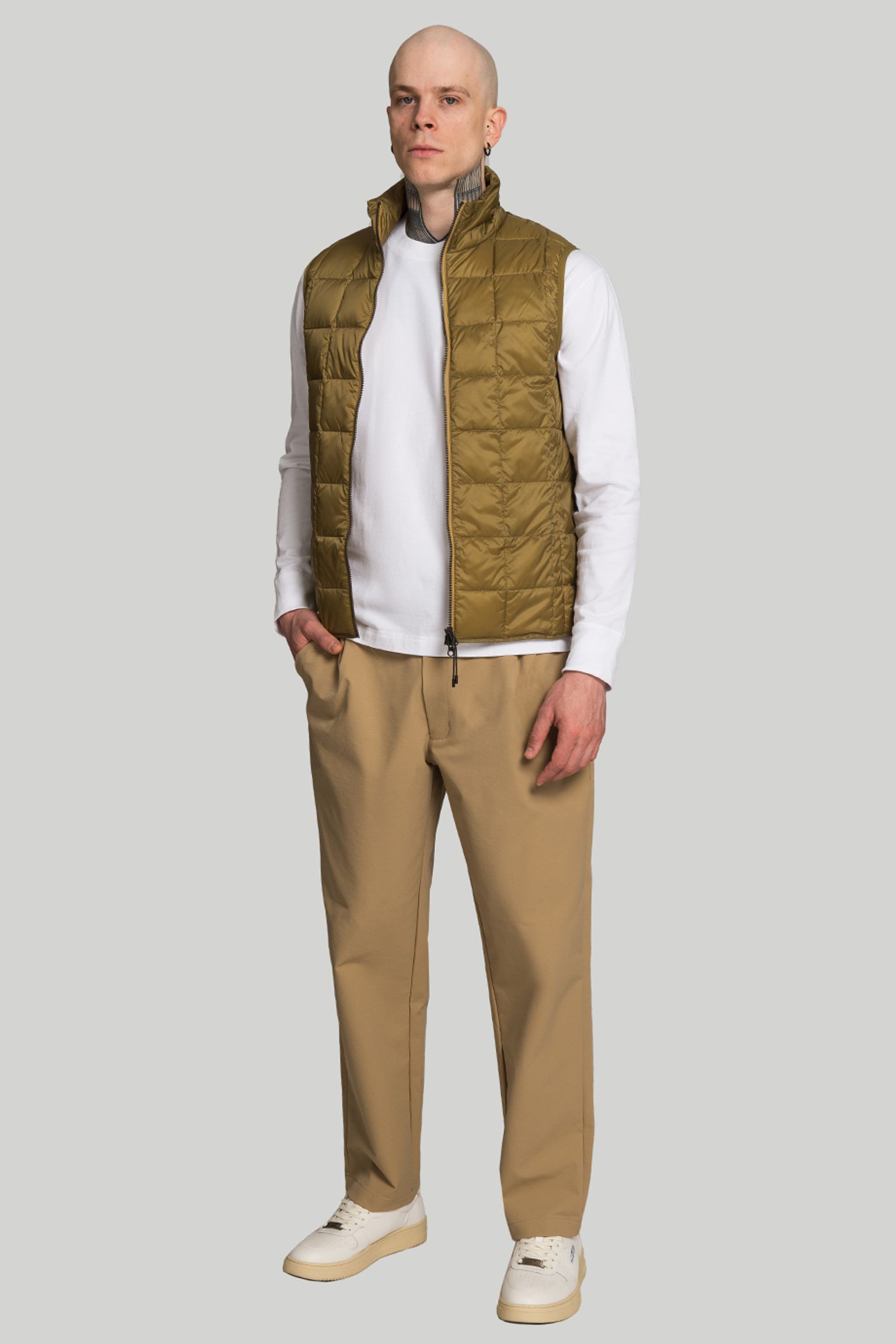 Стильные Жилет TAION HI NECK W-ZIP DOWN VEST
