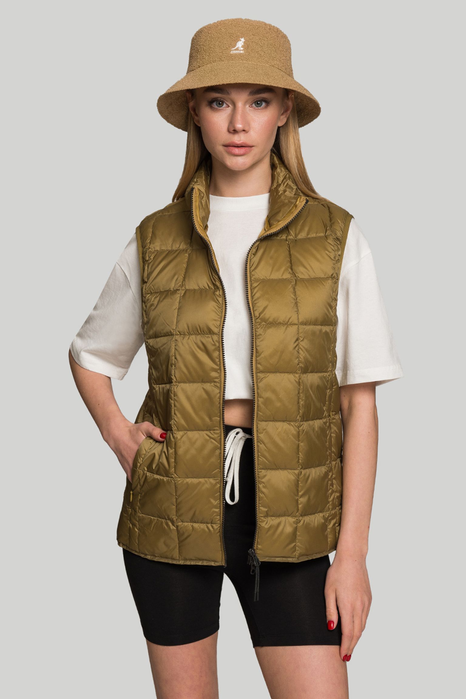 Жилет   HI NECK W-ZIP DOWN VEST