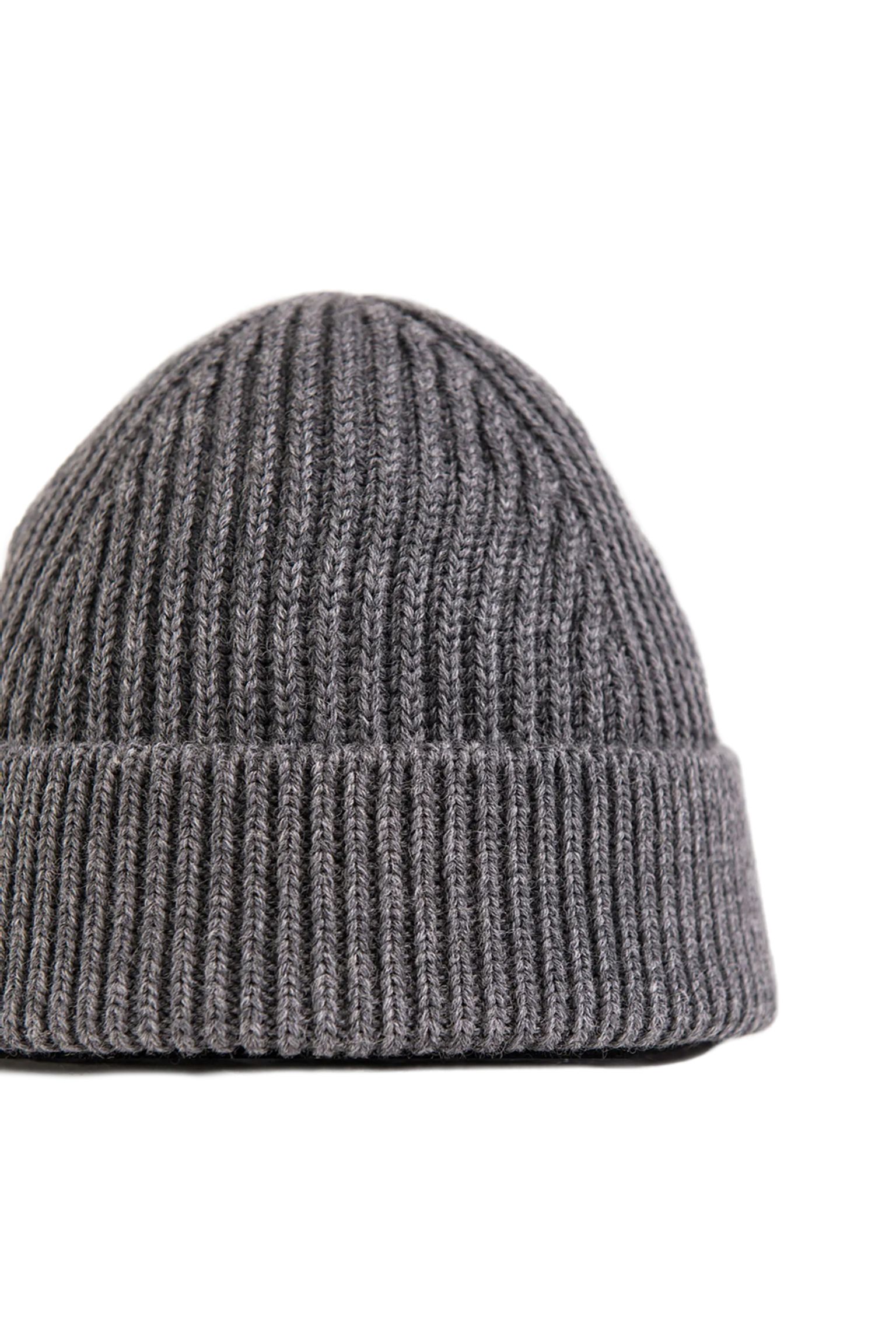 Стильные Шапка BEANIE SHORT