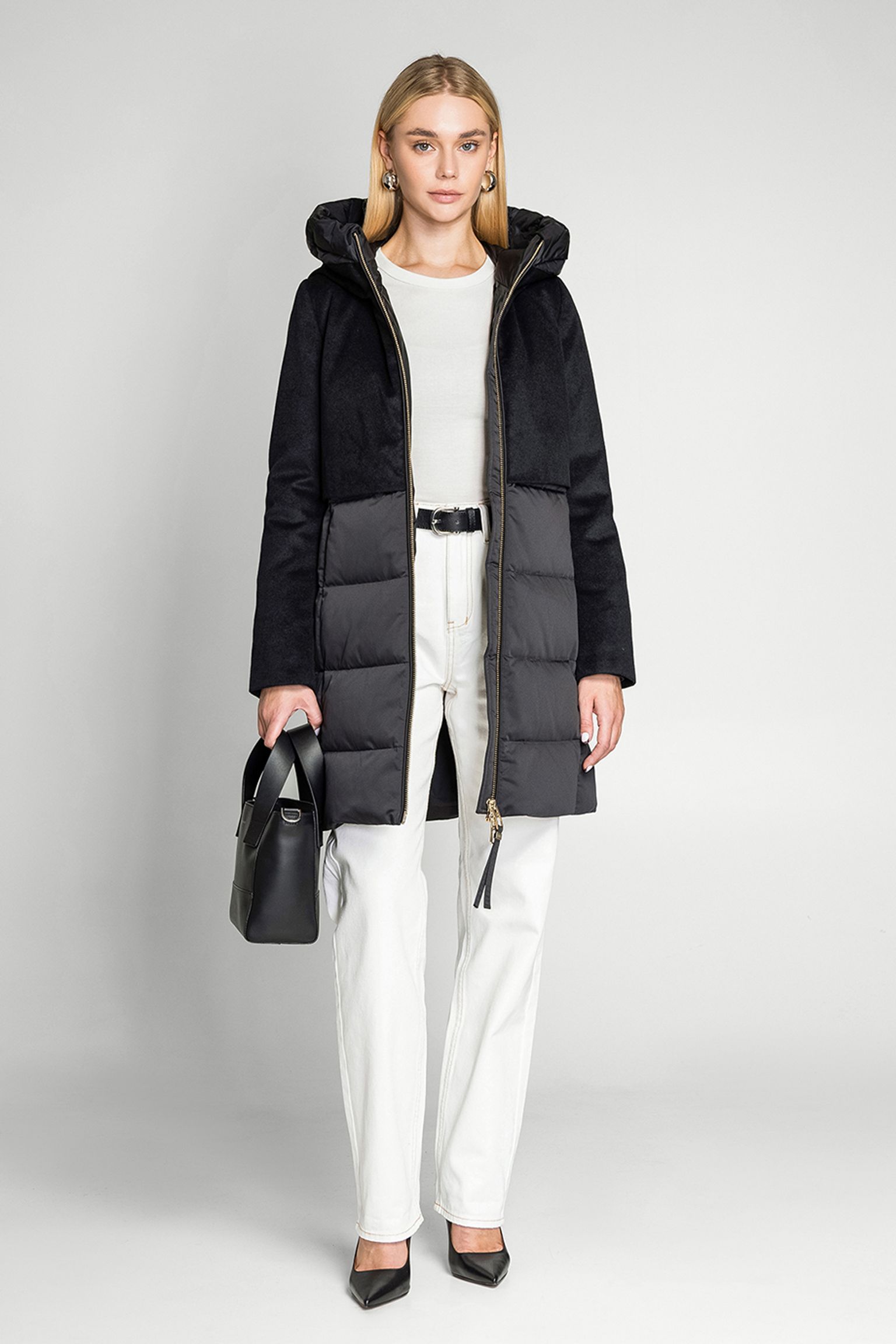 Пальто пуховое WOMAN OUTER JACKET с доставкой