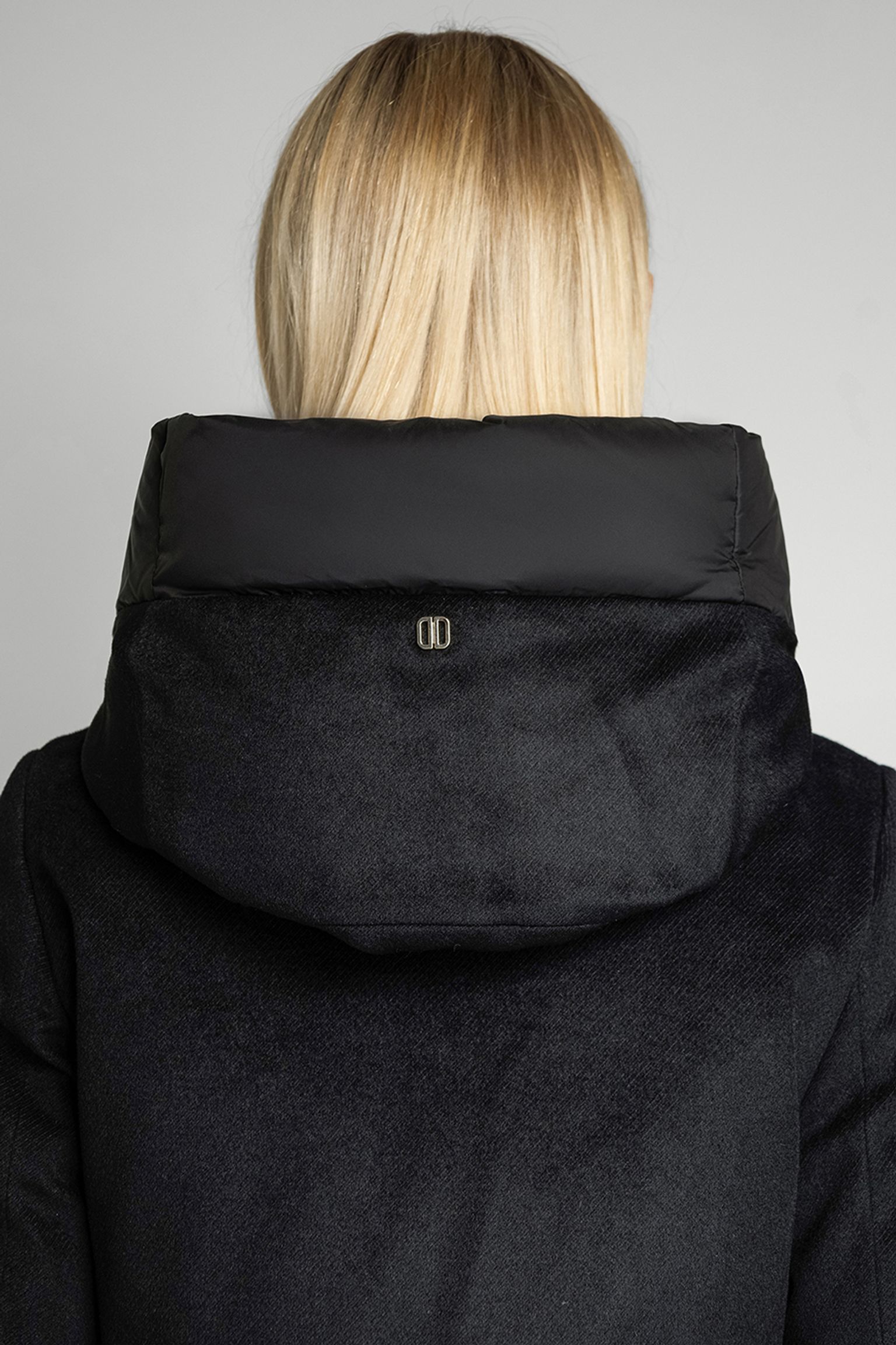 Широкий выбор Пальто пуховое WOMAN OUTER JACKET