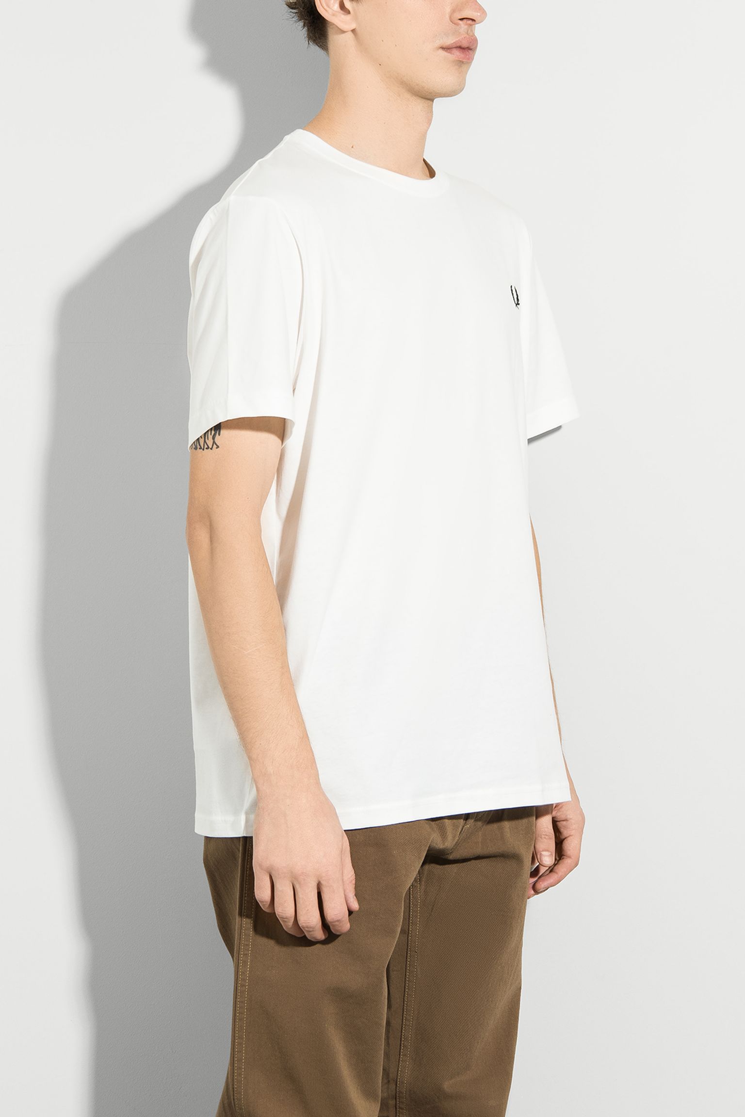 Футболка Fred Perry CREW NECK T-SHIRT