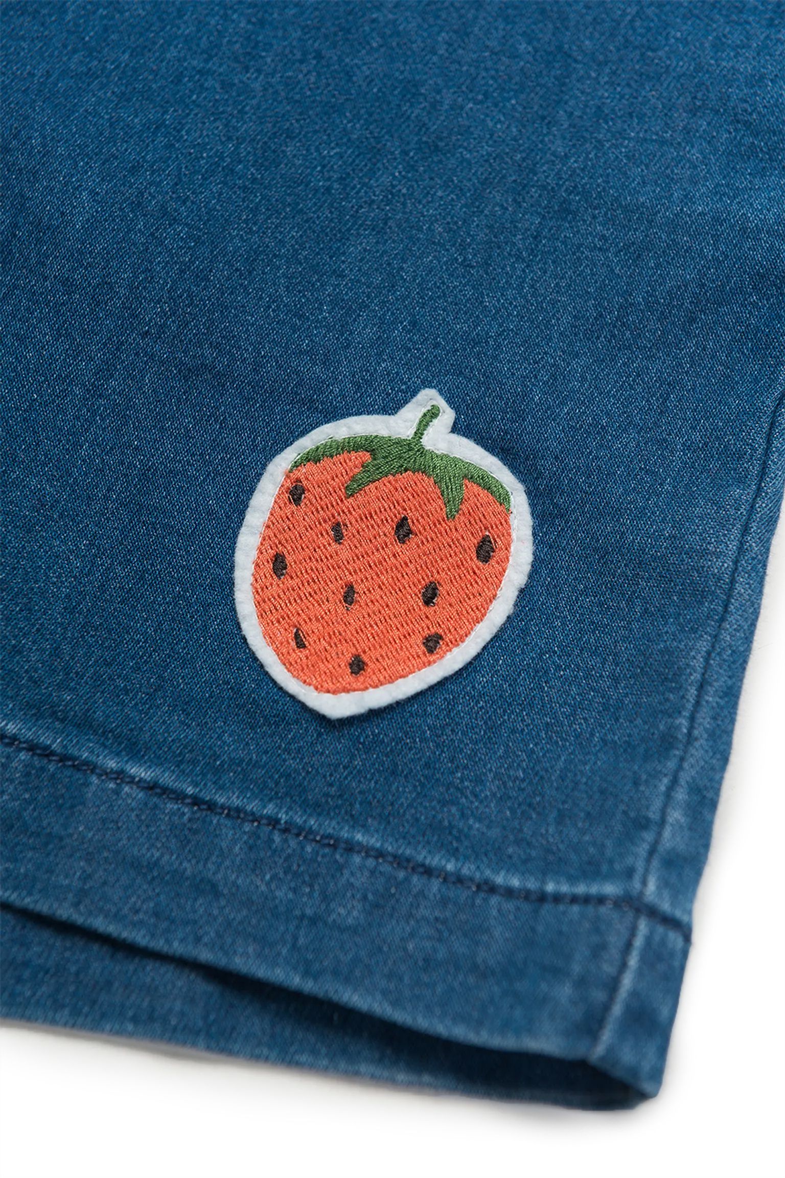 шорты MINI RODINI KIDS Denim strawberry shorts с доставкой