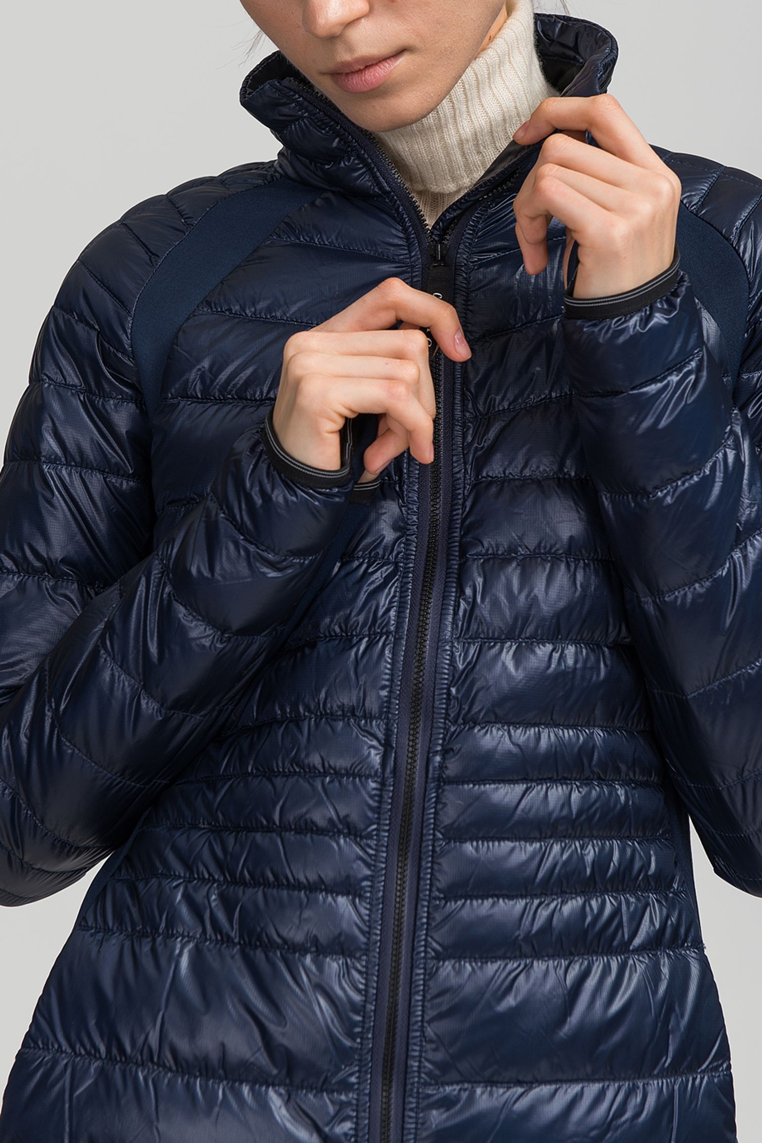 Пуховик HYBRIDGE LITE JACKET-Q