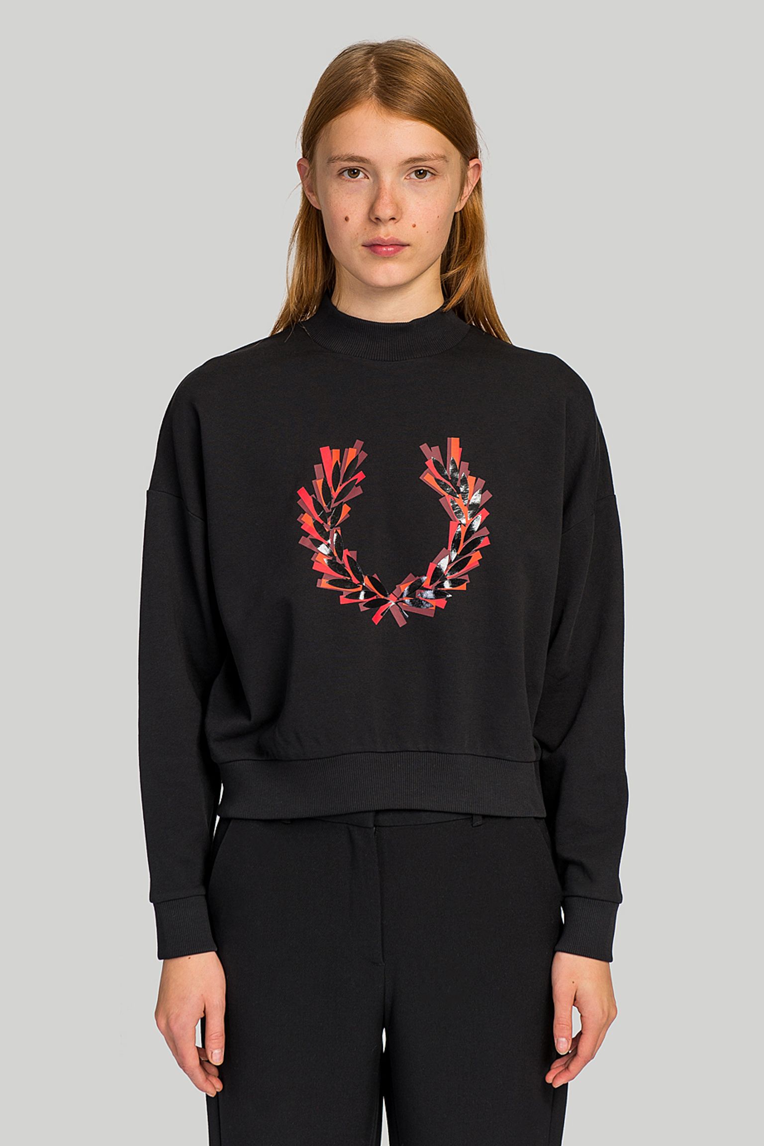 Свитшот Glitched Laurel Wreath Sweatshirt