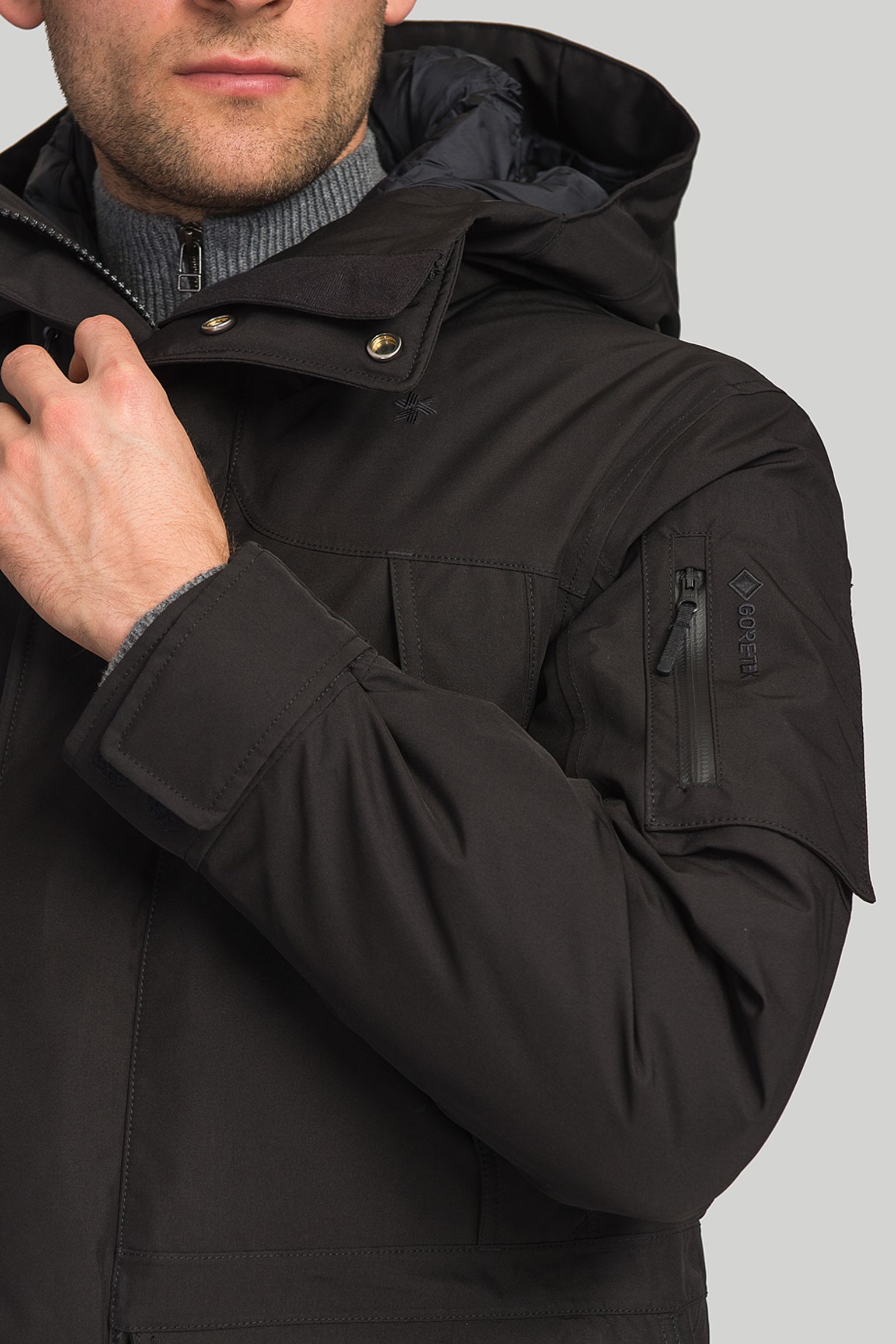 Стильные Пуховик GORE-TEX Hooded Down Coat