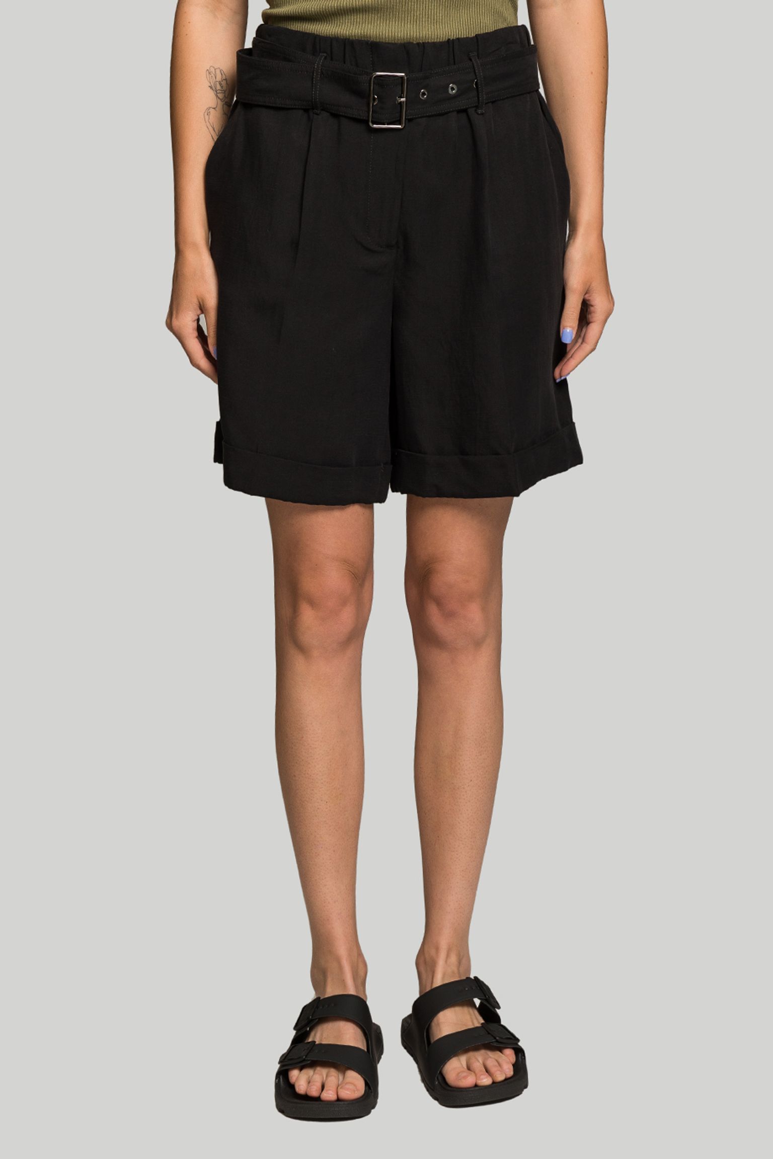 Шорты Woolrich OUTDOOR SHORT с доставкой