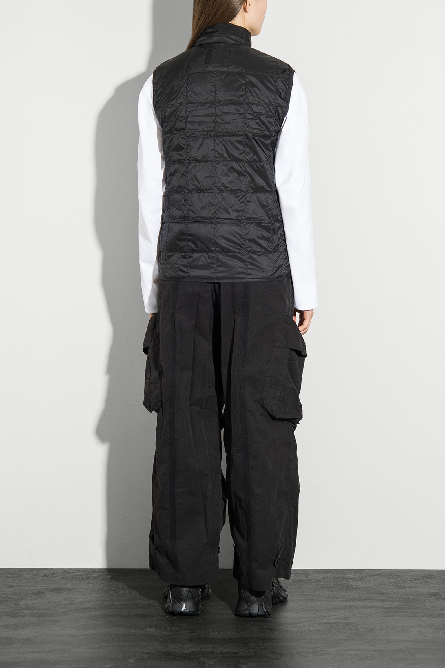Жилет пуховой HI NECK W-ZIP DOWN VEST