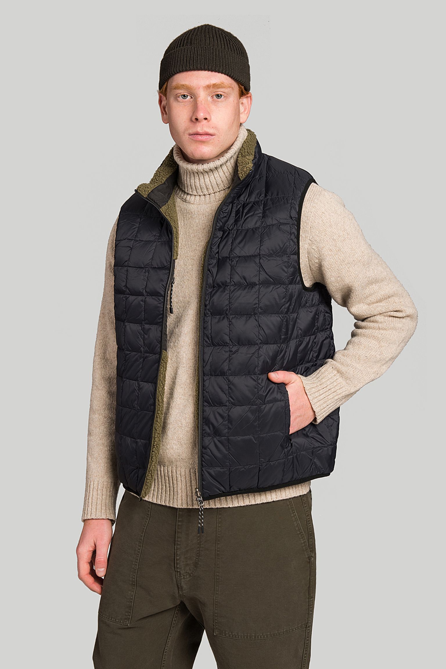 Жилет TAION DOWNXBOA REVERSIBLE VEST