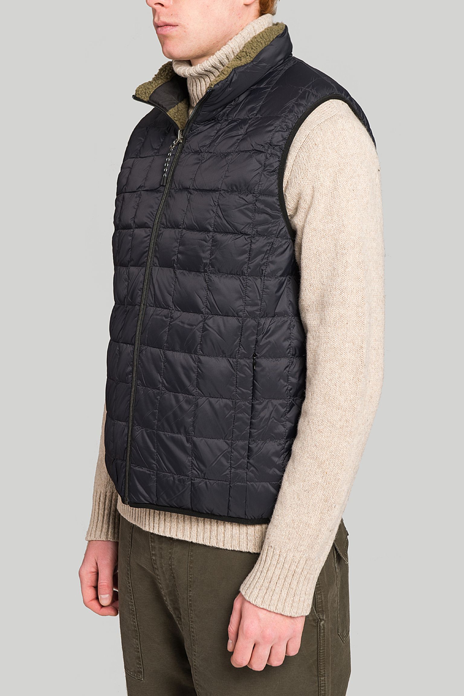 Жилет TAION DOWNXBOA REVERSIBLE VEST