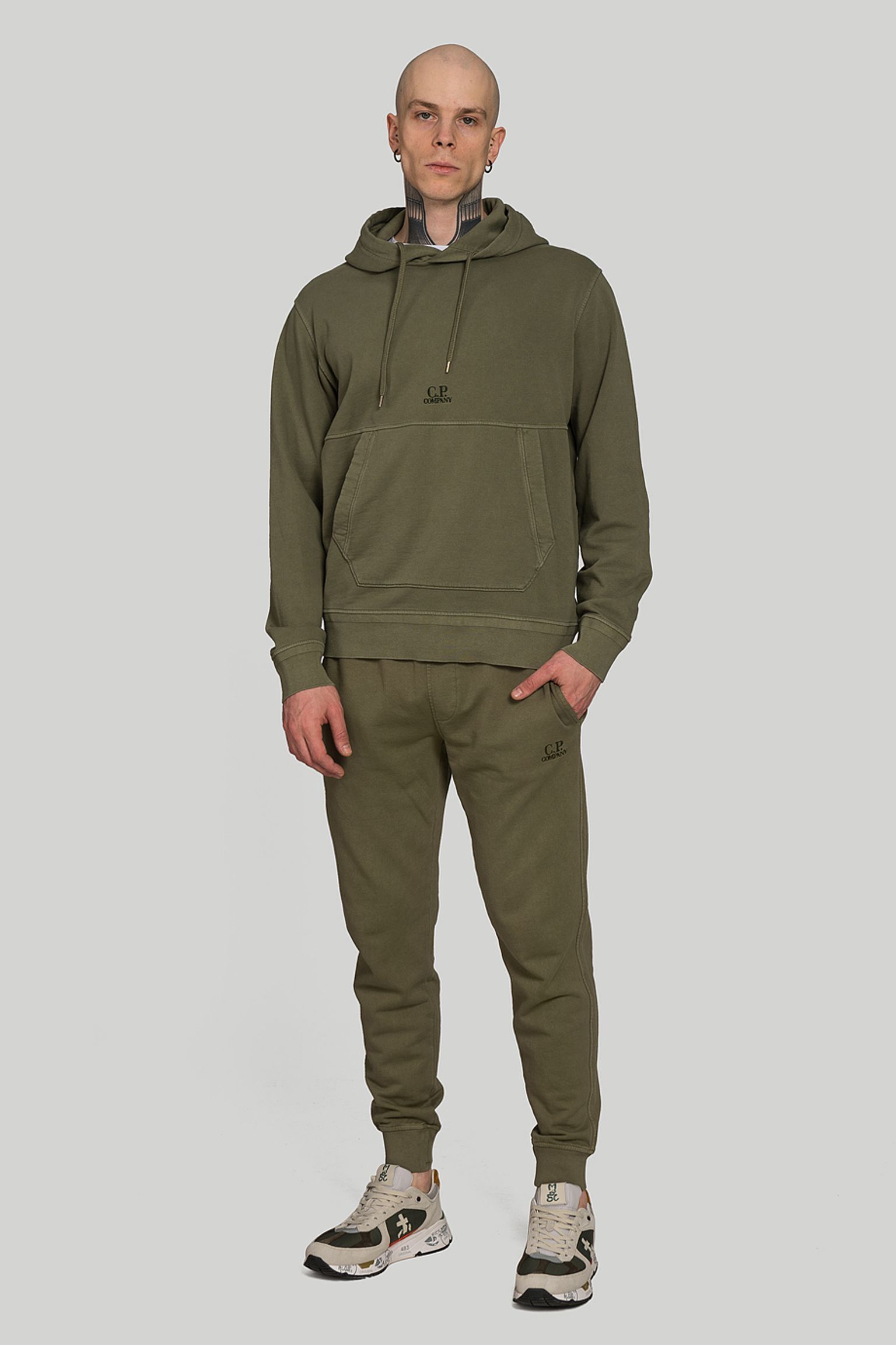 Спортивные брюки FLEECE LOGO SWEATPANTS купить