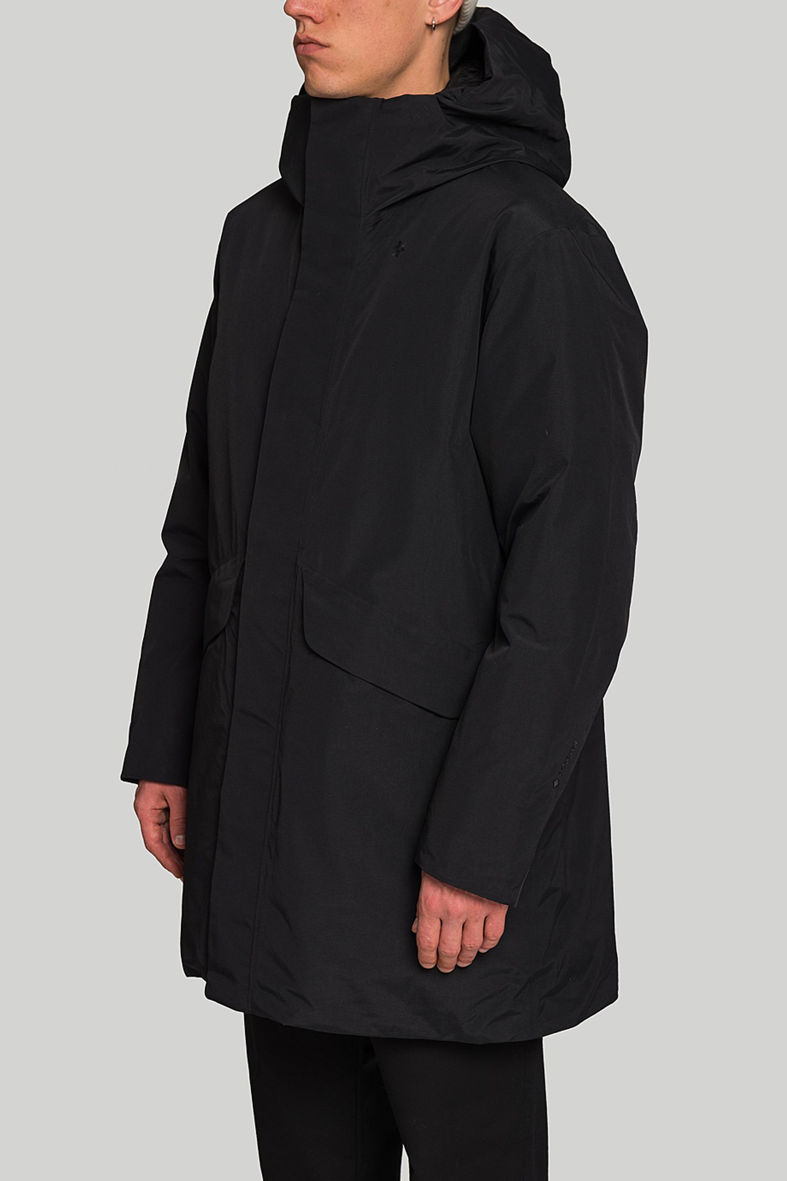 Парка GORE-TEX HOODED DOWN COAT