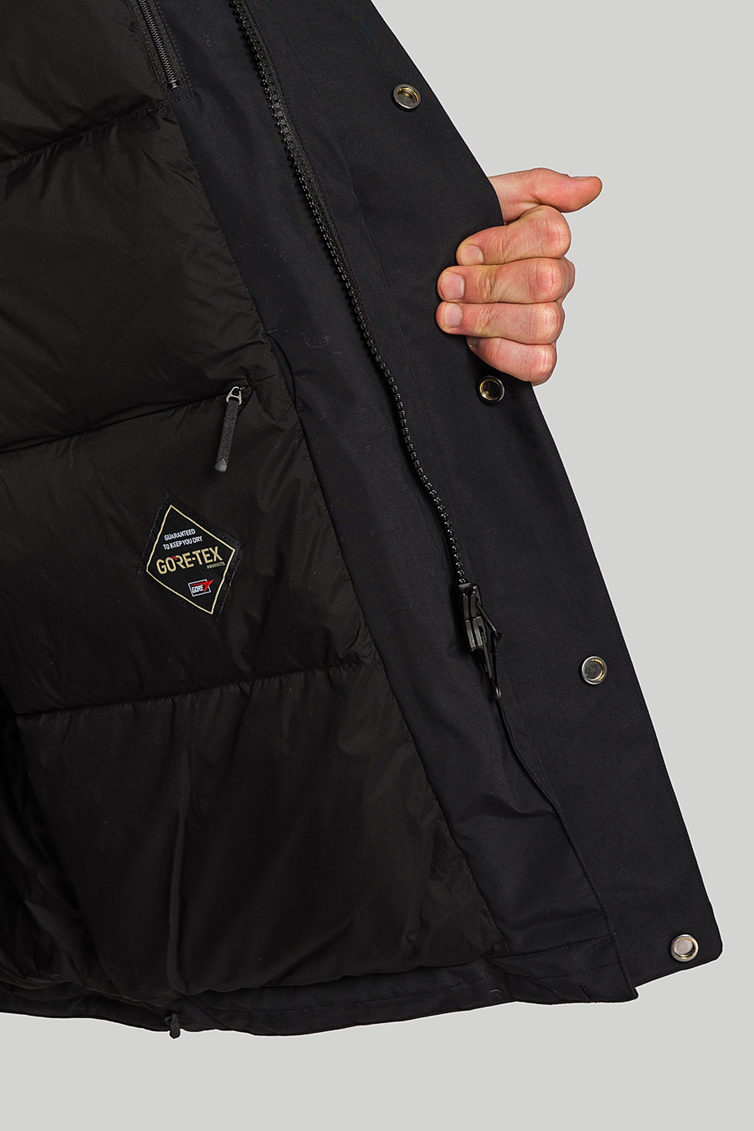 Парка GORE-TEX HOODED DOWN COAT