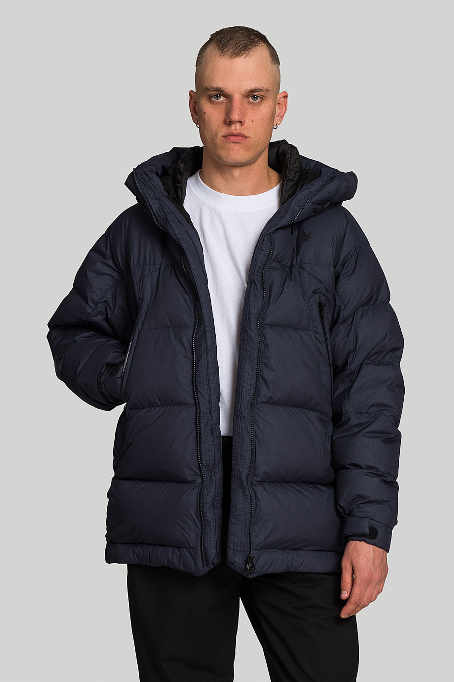 Пуховик GORE-TEX INFINIUM FLY AIR DOWN PARKA