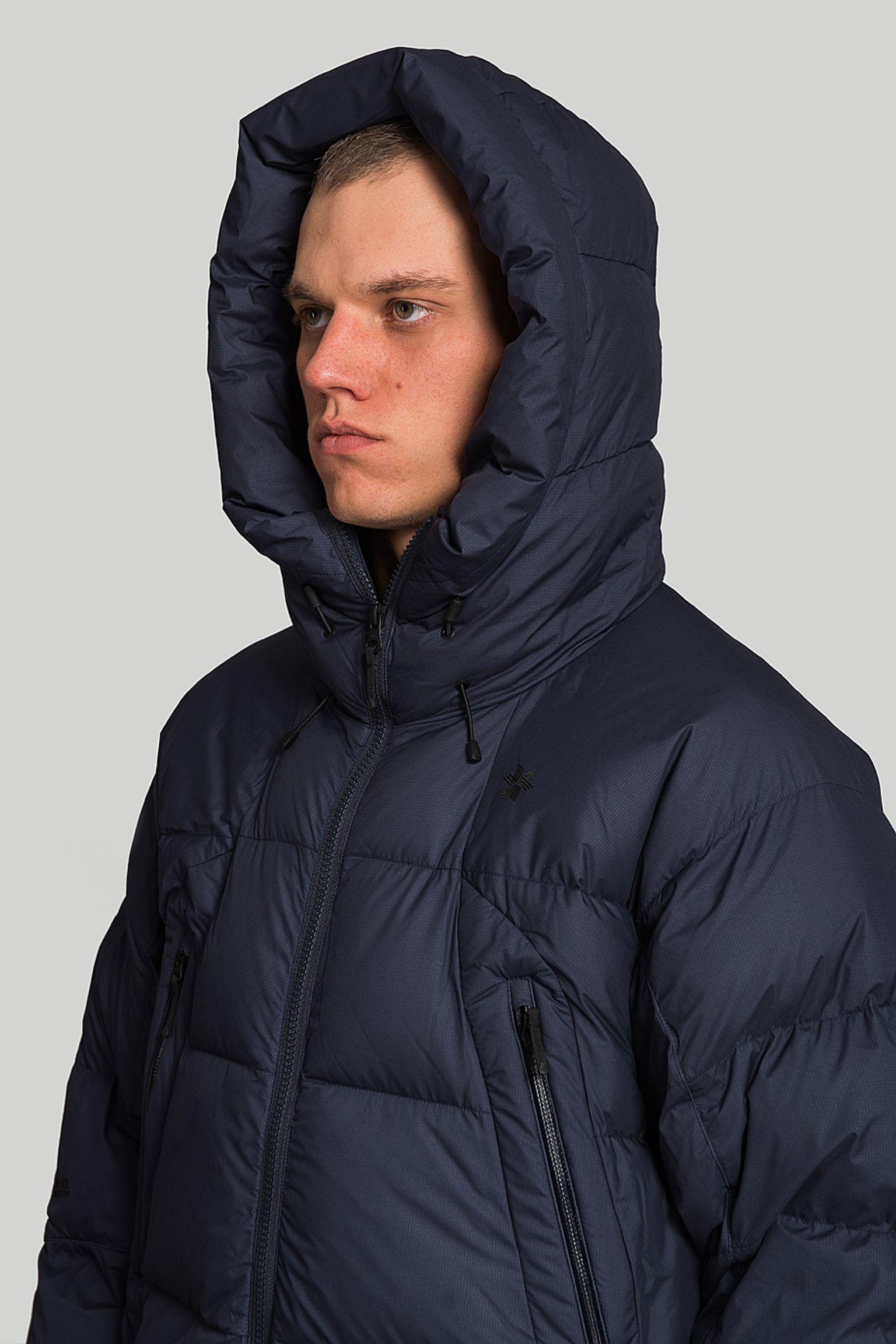 Пуховик GORE-TEX INFINIUM FLY AIR DOWN PARKA