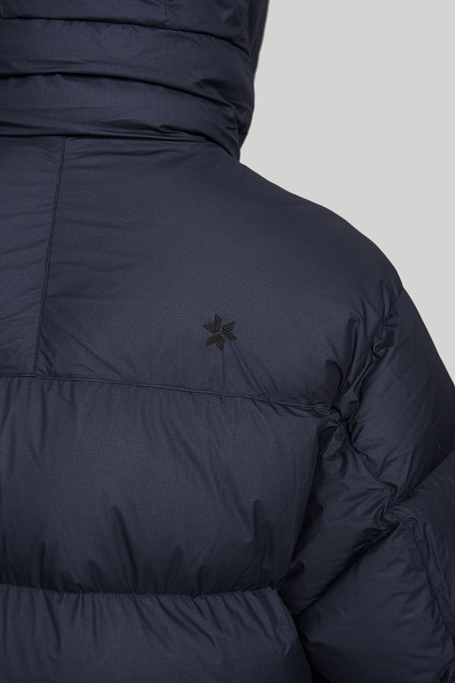 Пуховик GORE-TEX INFINIUM FLY AIR DOWN PARKA