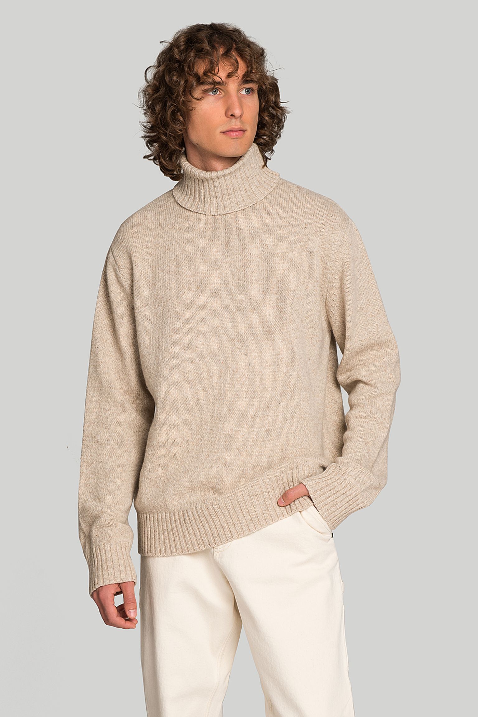 Гольф Universal Works ROLL NECK