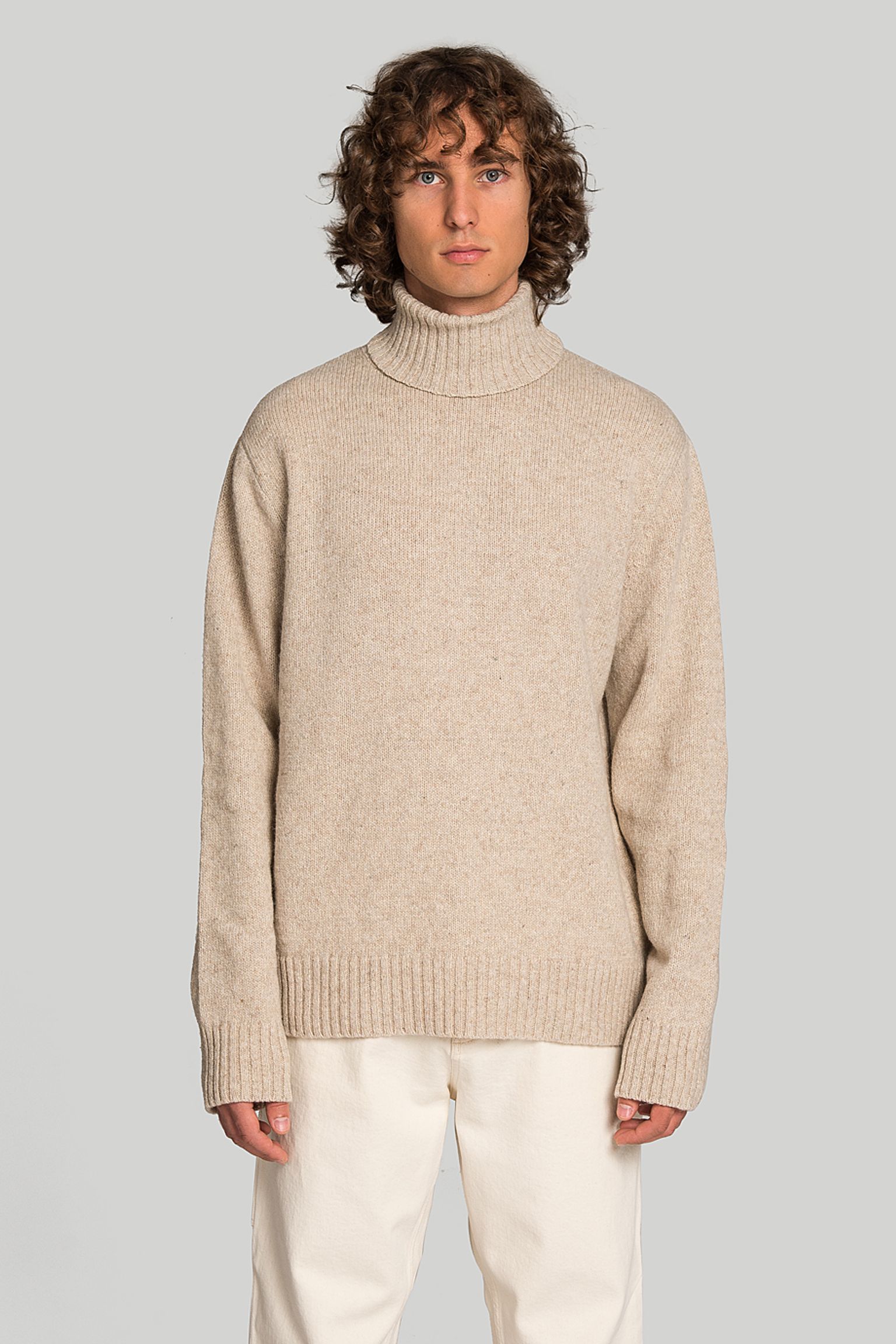 Гольф Universal Works ROLL NECK