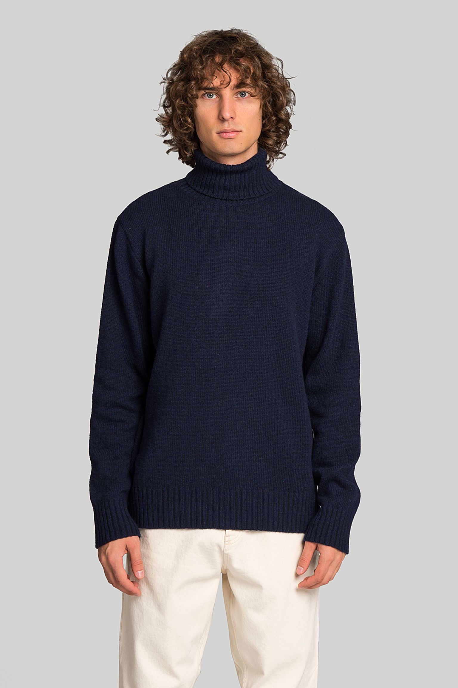 Гольф Universal Works ROLL NECK с доставкой