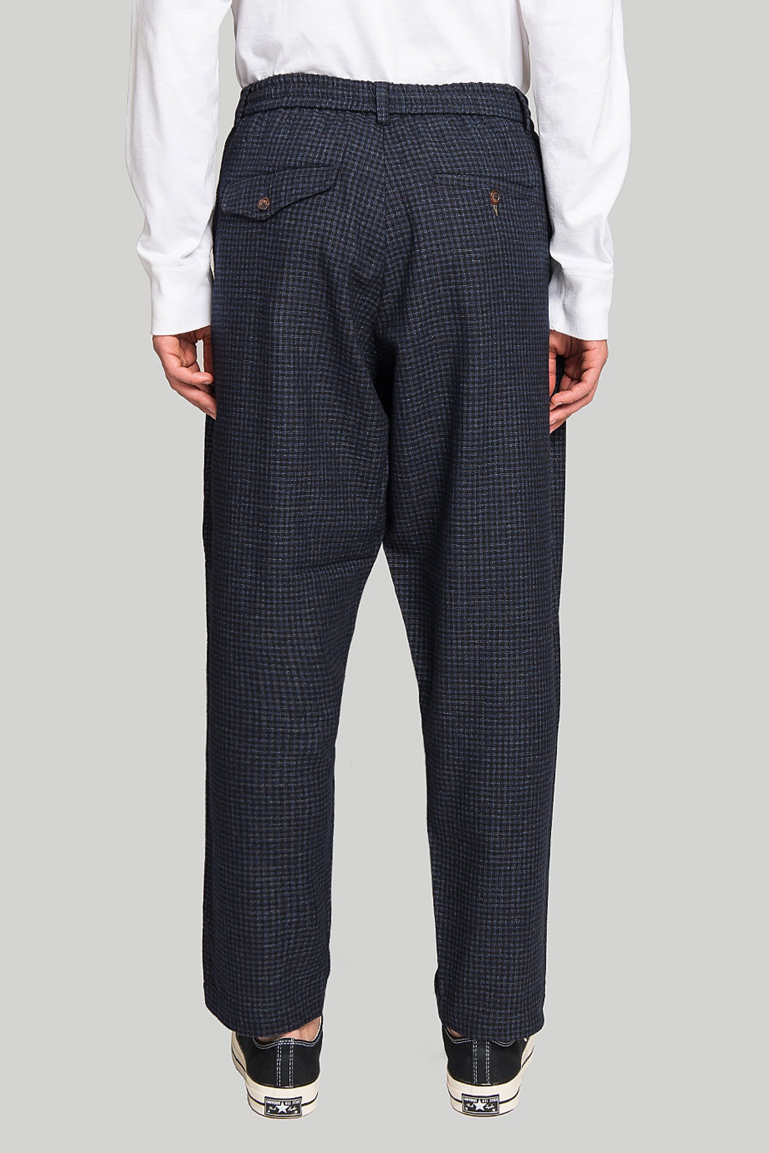 Брюки Universal Works PLEATED TRACK PANT