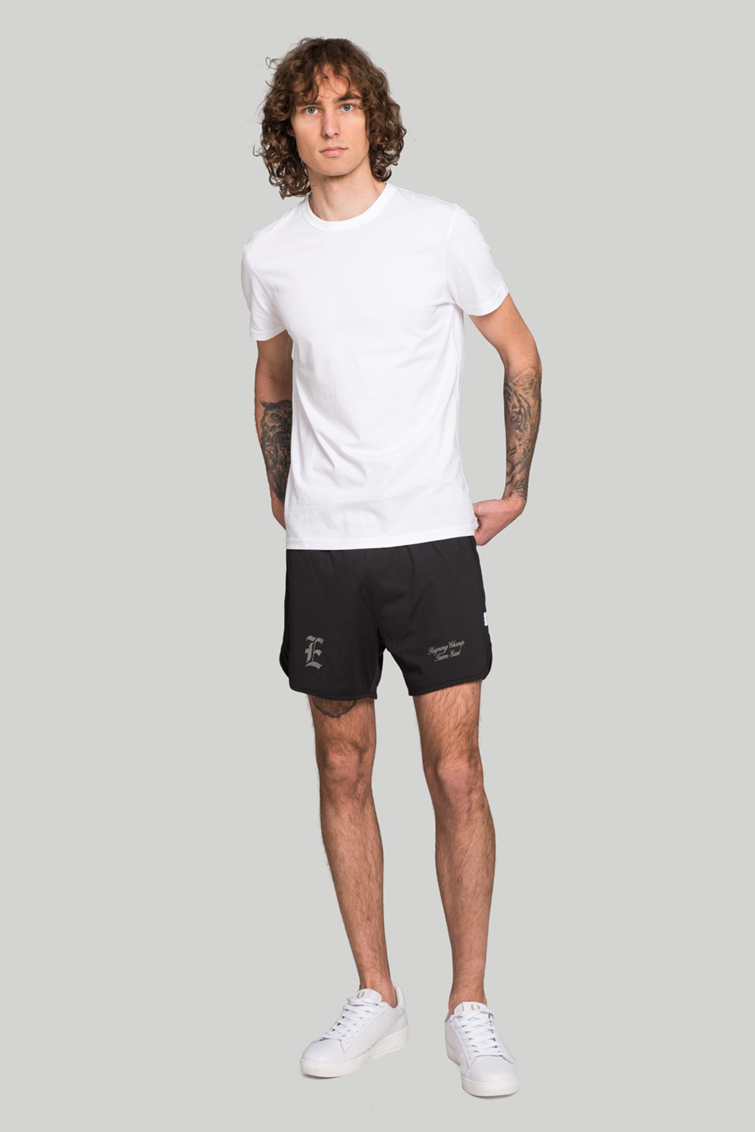 Шорти REIGNING CHAMP EAST SHORT купити