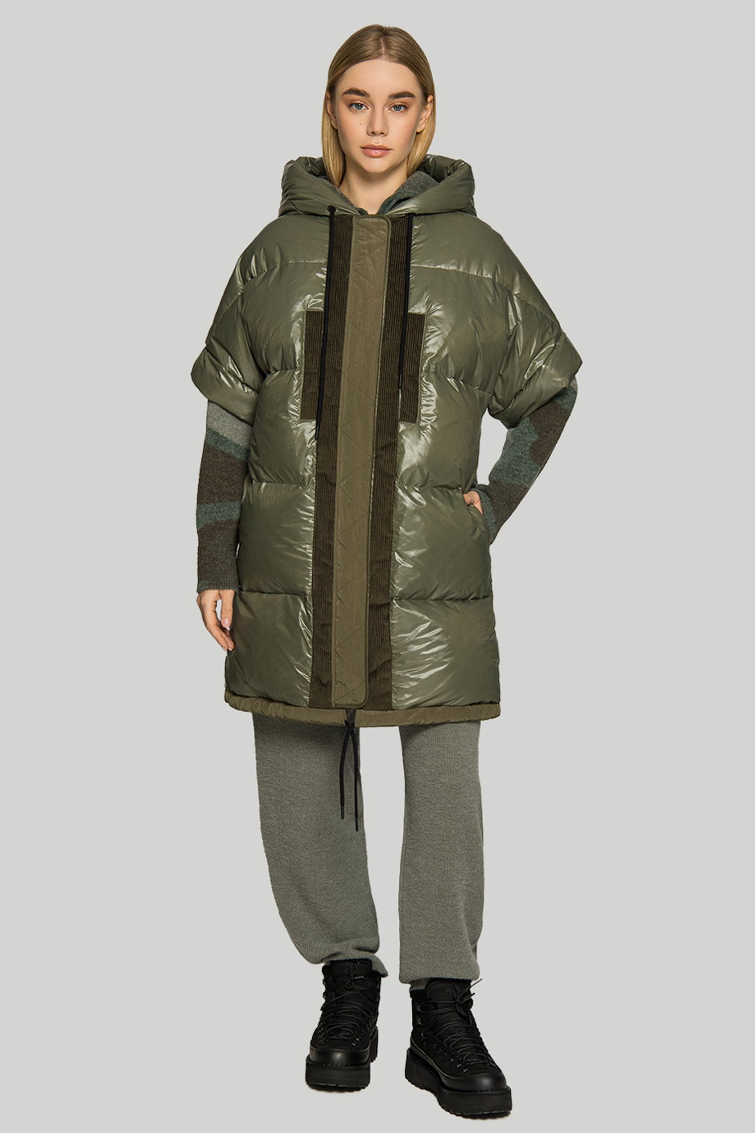 Жилет пуховый HOLDEN W LONG DOWN VEST купить в Украине