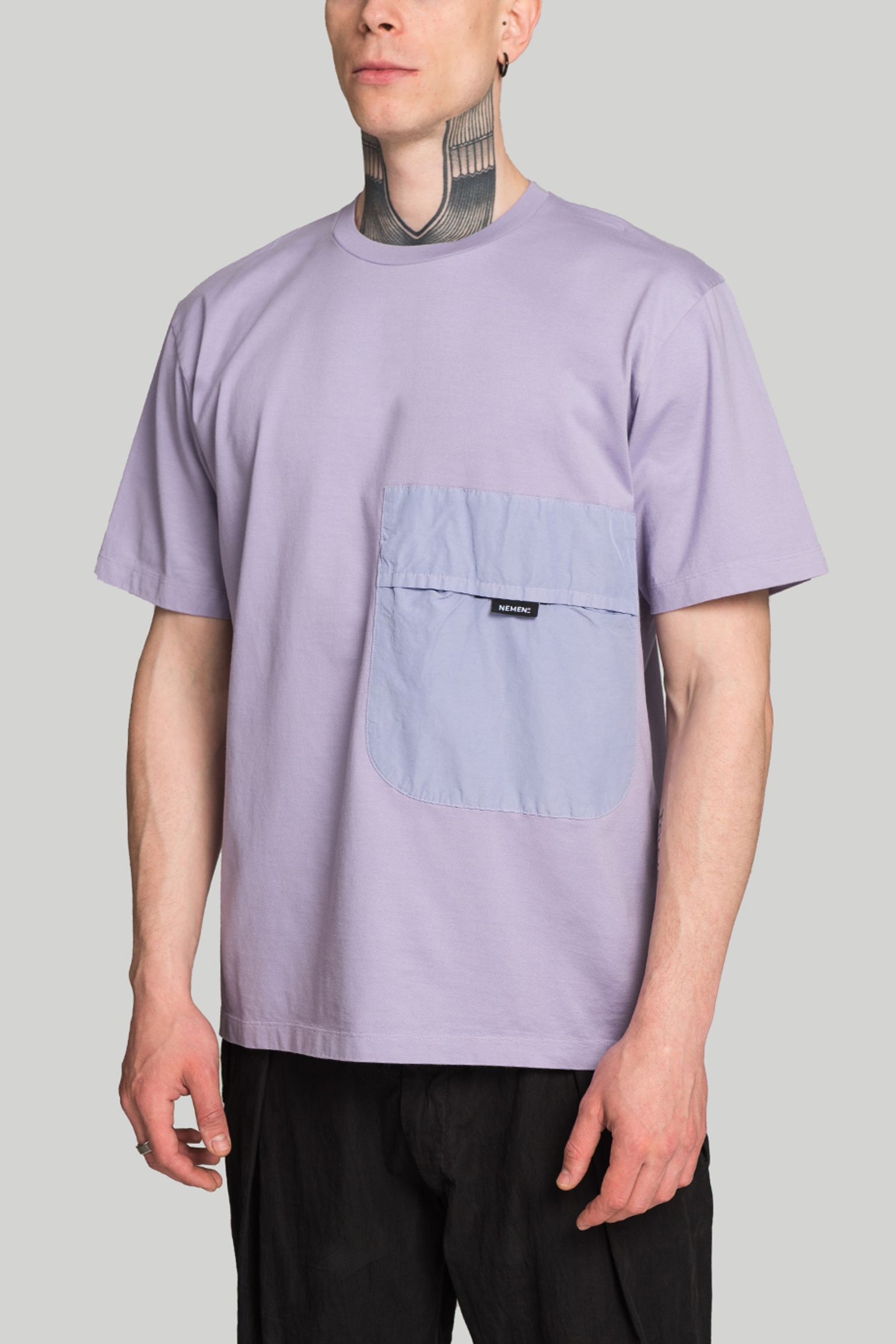 Стильные Футболка   ASH JUMBO POCKET TSHIRT