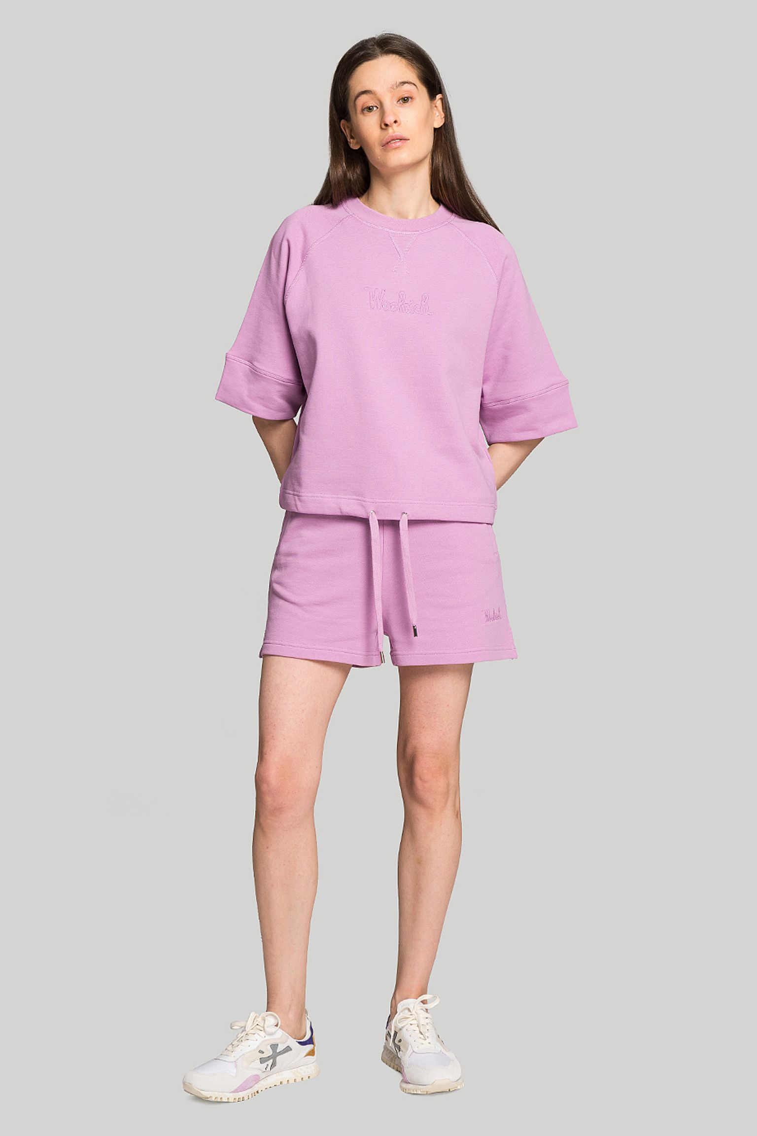 Свитшот Woolrich SHORT SLEEVE LOGO CREWNECK купить в Украине