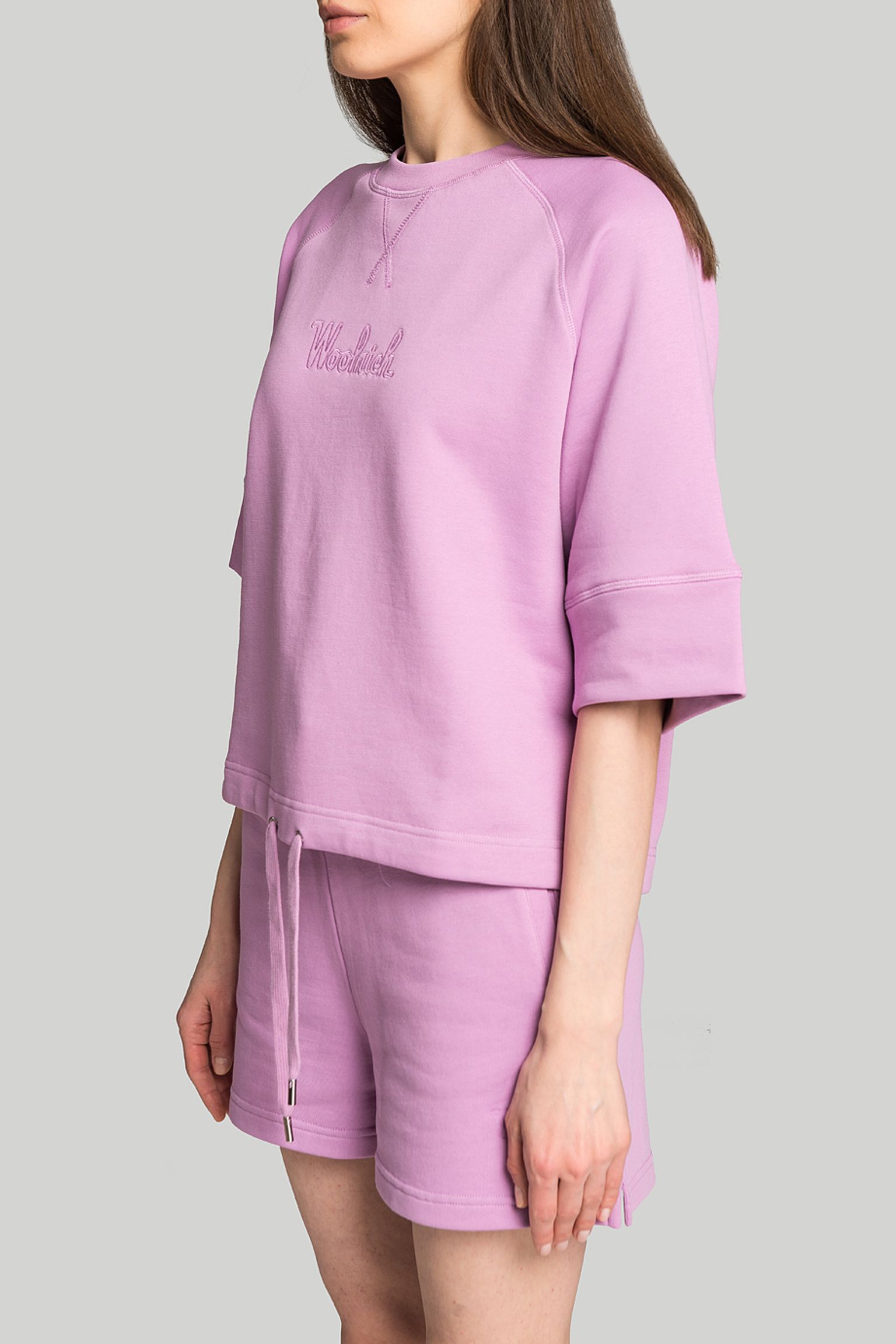 Широкий выбор Свитшот Woolrich SHORT SLEEVE LOGO CREWNECK