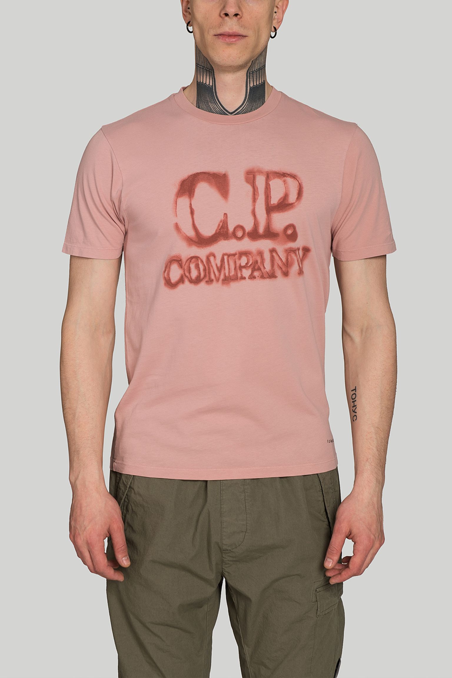 Футболка C.P. Company BLURRY LOGO T-SHIRT с доставкой