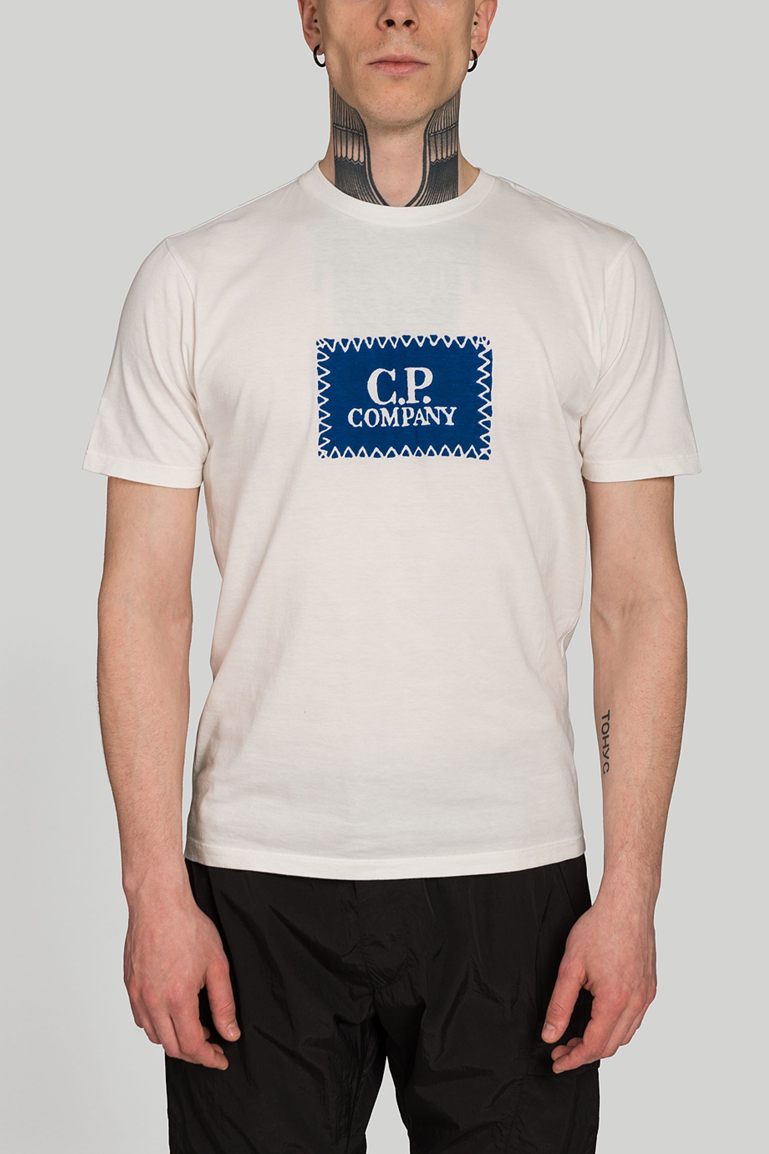 Футболка LABEL STYLE LOGO T-SHIRT с доставкой