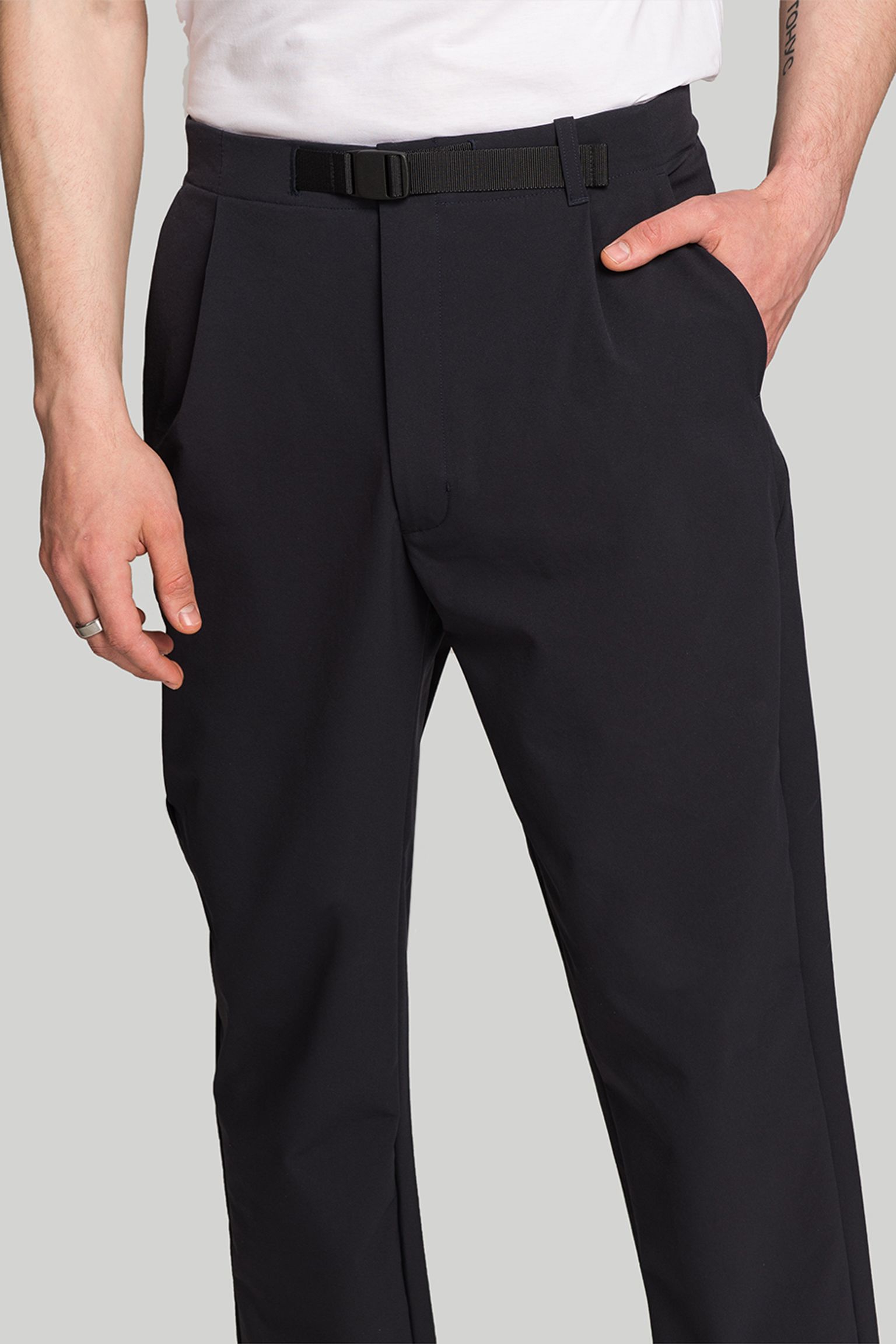 Стильные Брюки ONE TUCK TAPERED STRETCH PANTS