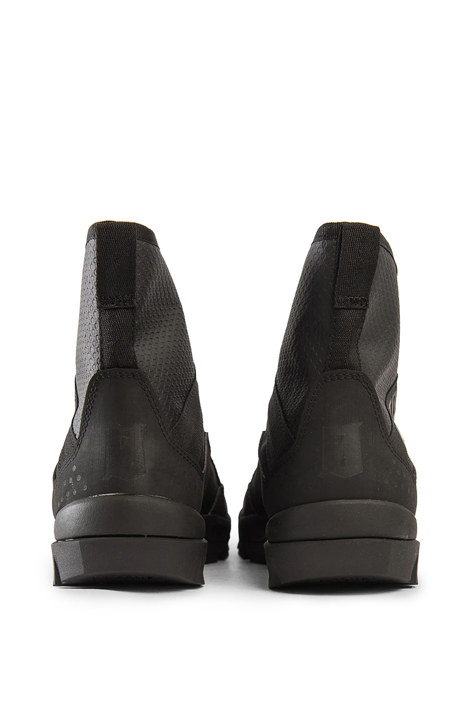 Широкий выбор Ботинки VIKTOS BOOT JOHNNY COMBAT WATERPROOF