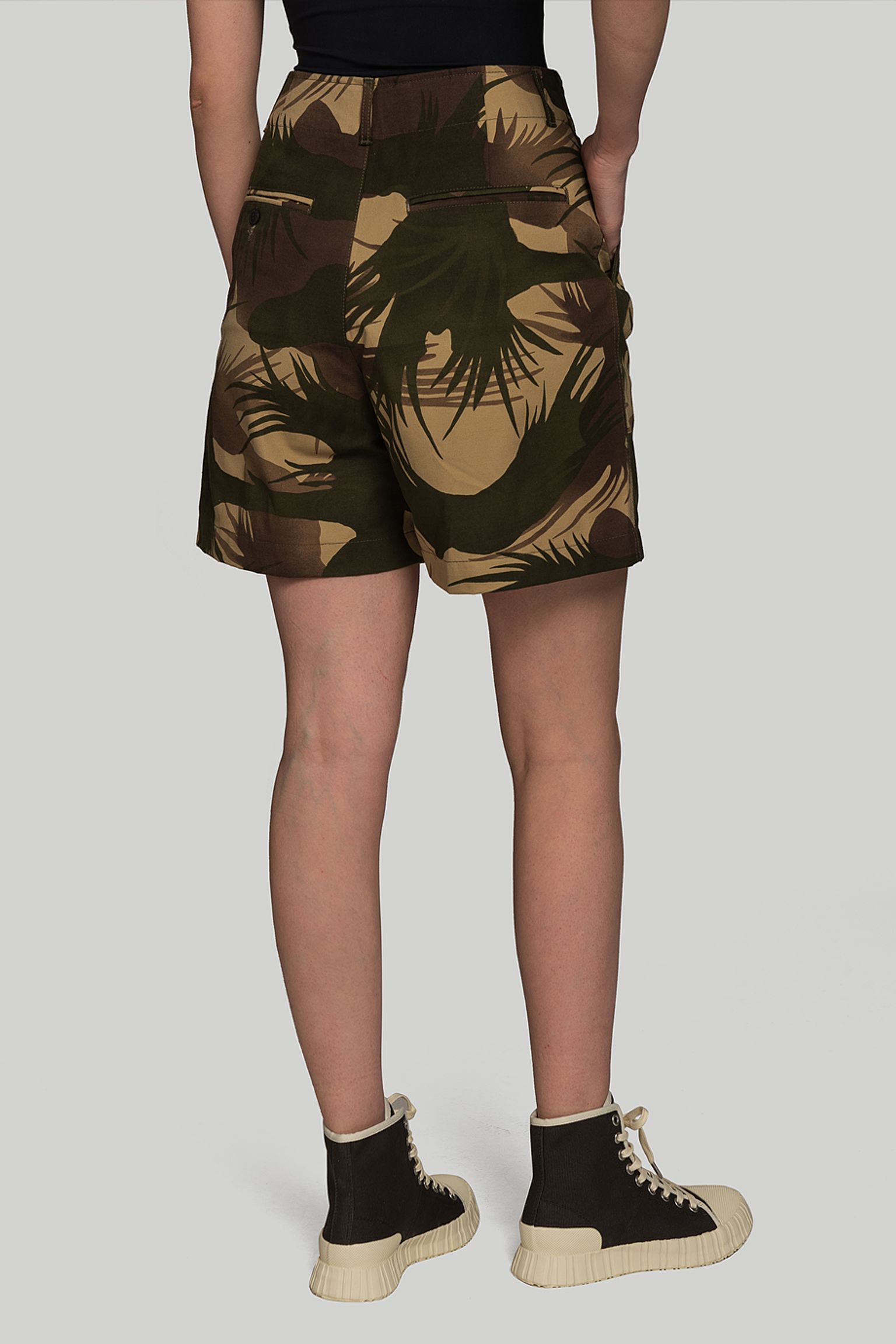 Стильные Шорты EAT DUST HIGH WAIST WIDE SHORT