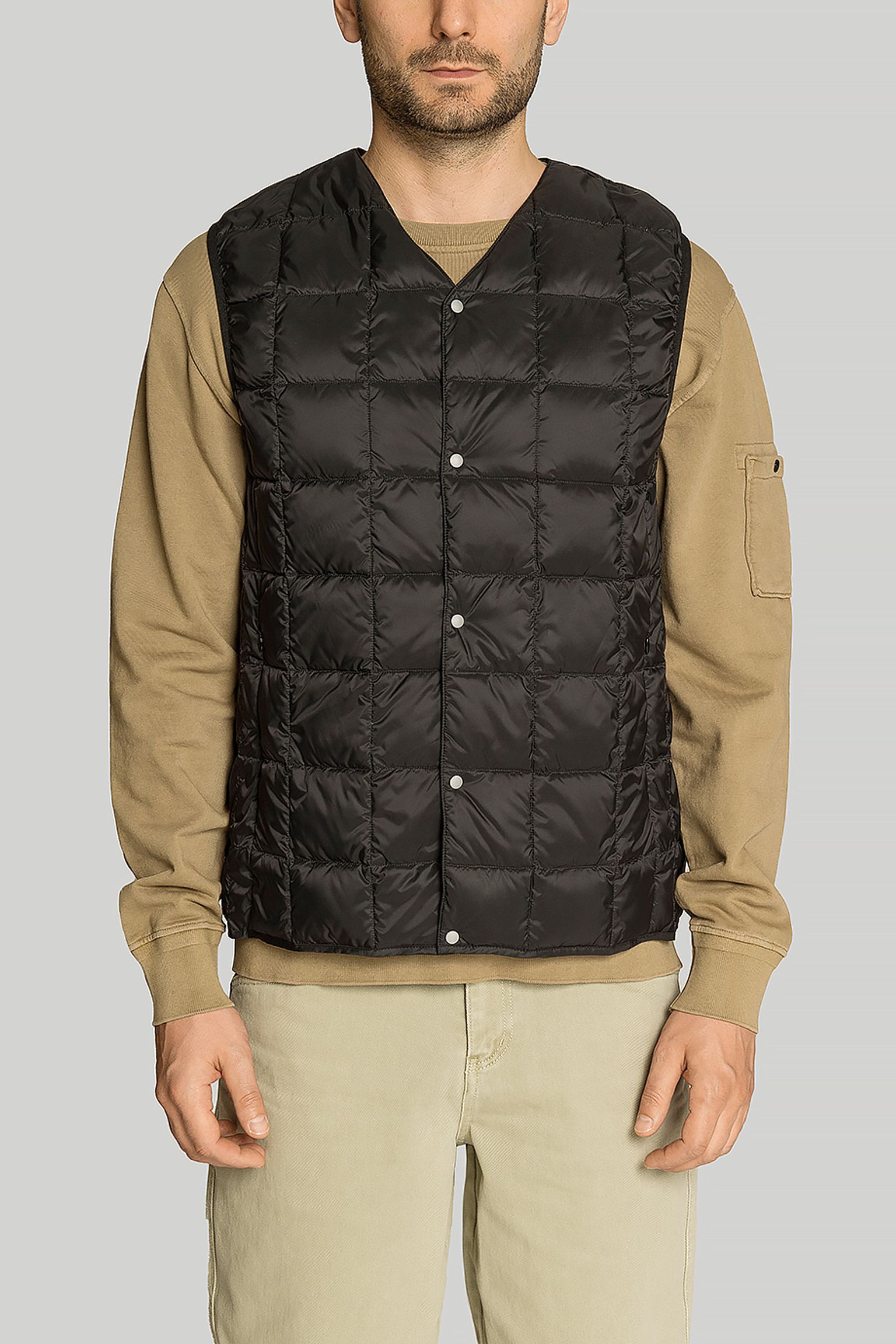 Жилет   V NECK BUTTON DOWN VEST