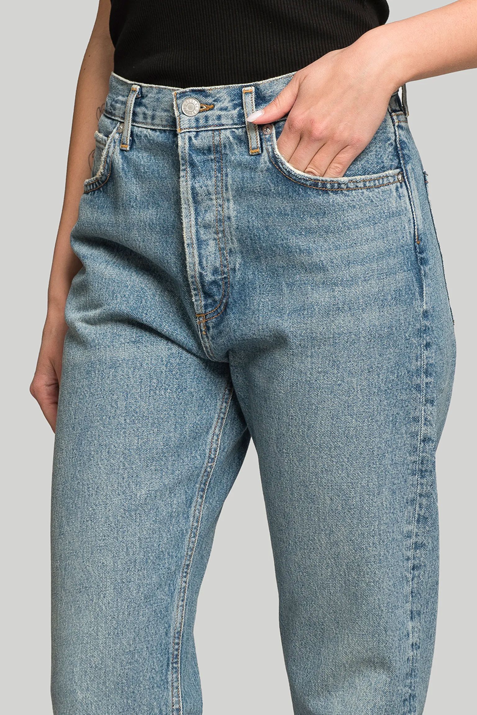 Стильные Джинсы 90's pinch waist in navigate