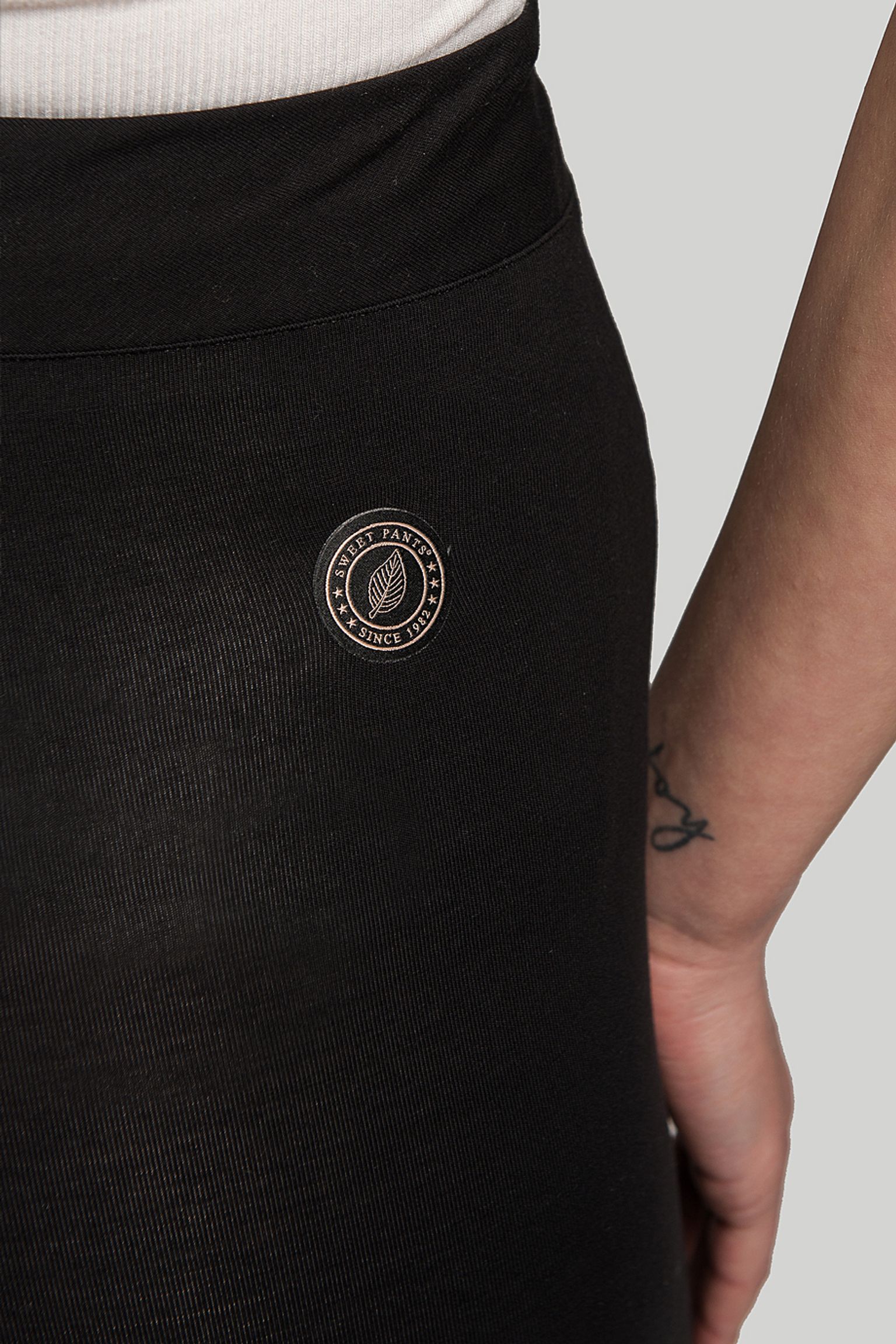 Широкий выбор Шорты   CYCLISTE FEMME BASIC