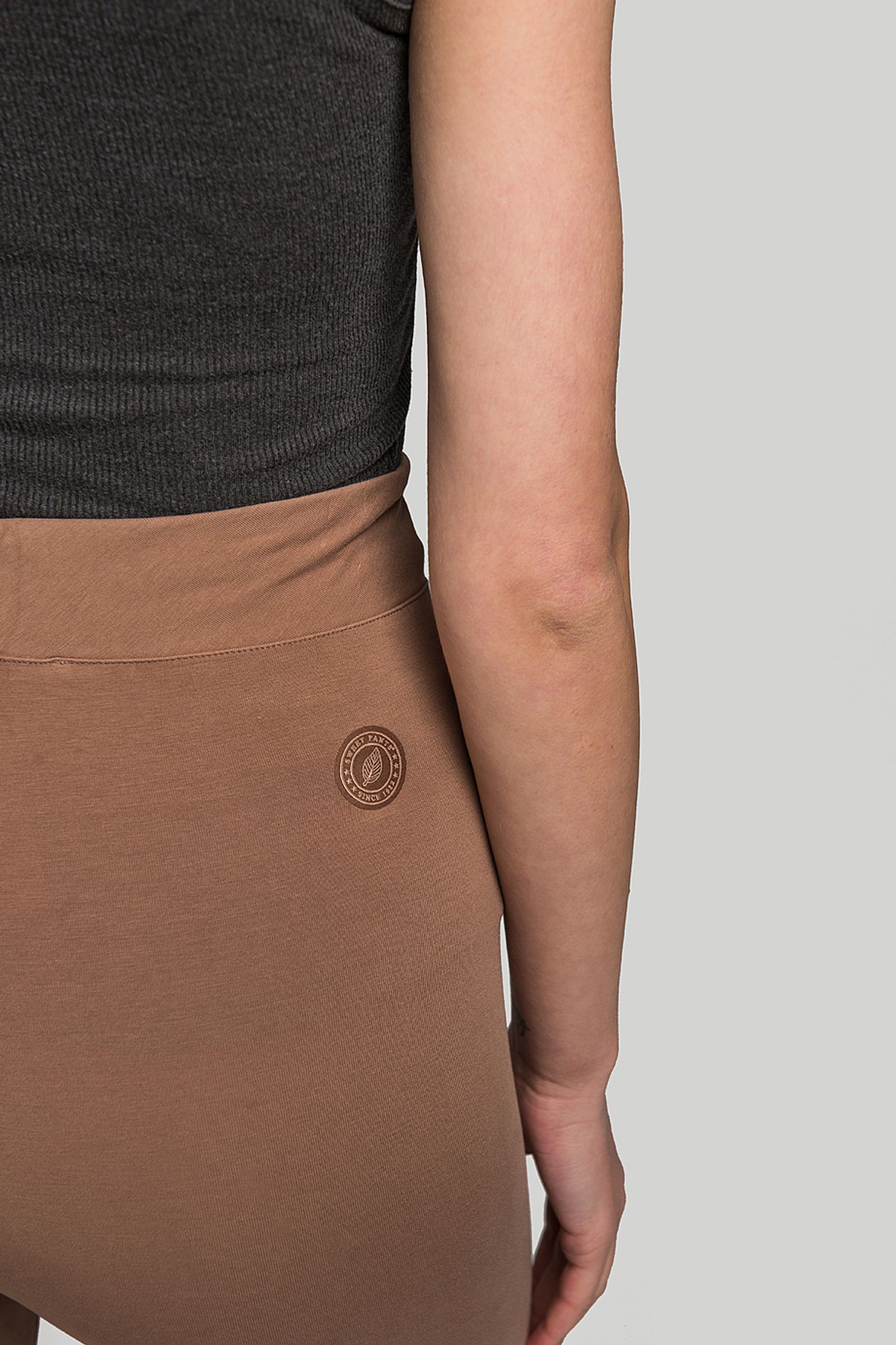 Широкий выбор Шорты   CYCLISTE FEMME BASIC