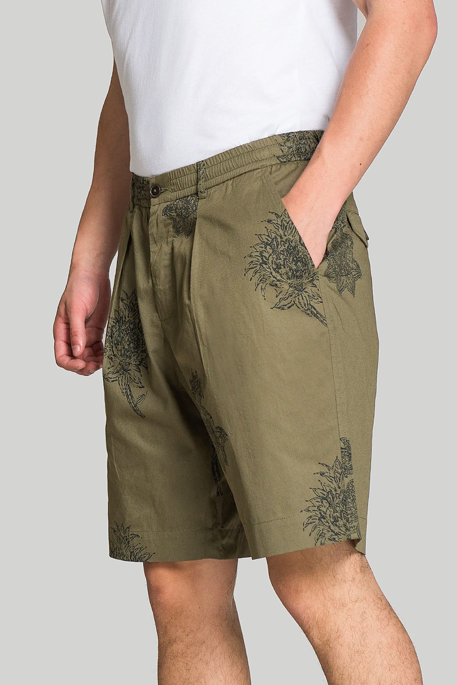 Стильные Шорты Universal Works BLOCK FLOWER TWILL