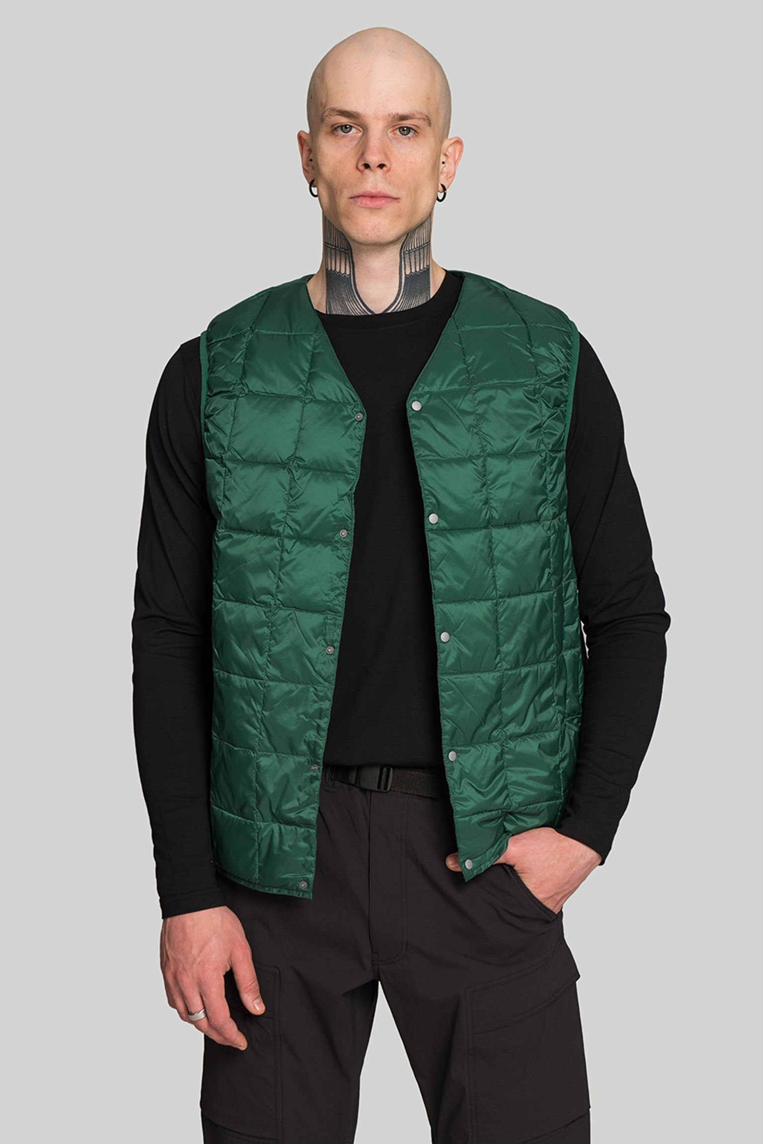 Жилет пуховий  V-NECK BUTTON DOWN VEST