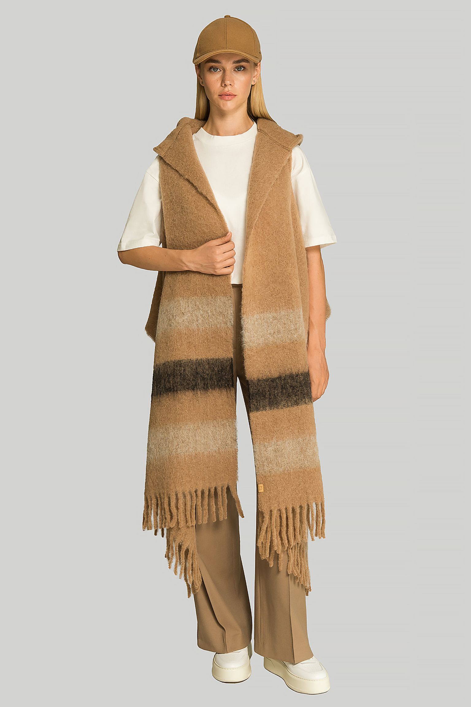 Пончо HOODED WOOL CAPE SCARF