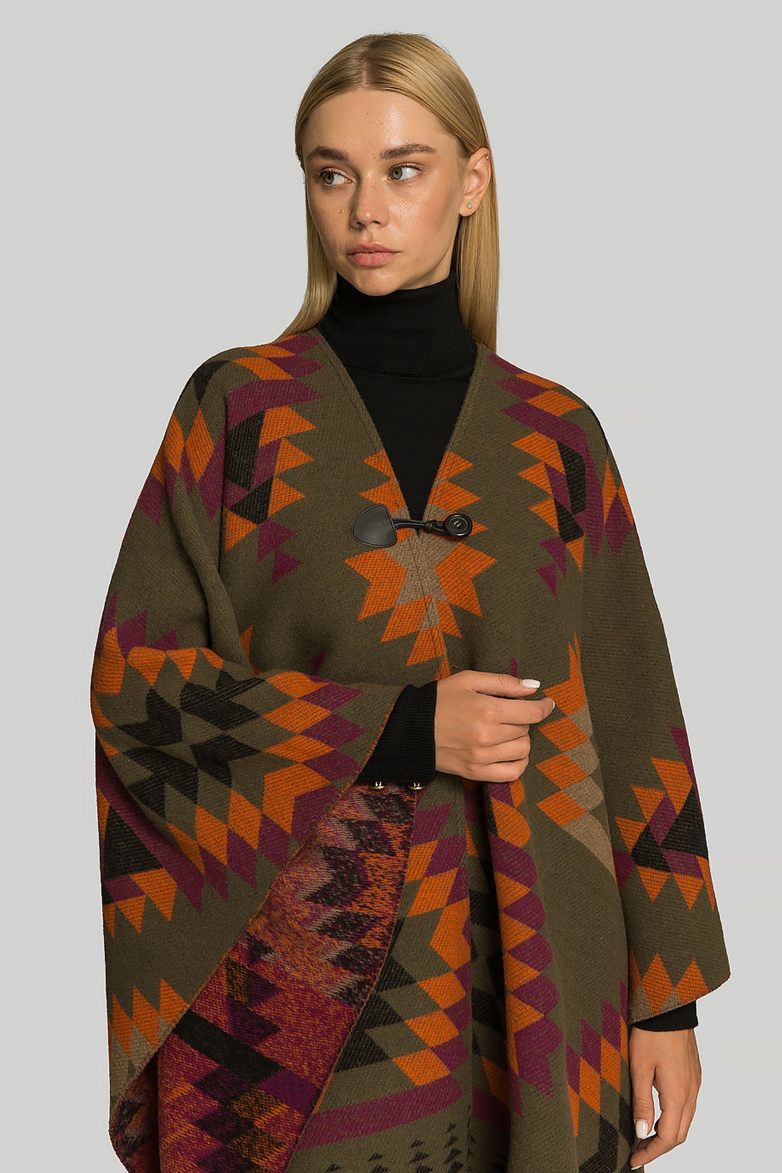 Пончо Woolrich AMERICAN GEOMETRIC CAPE