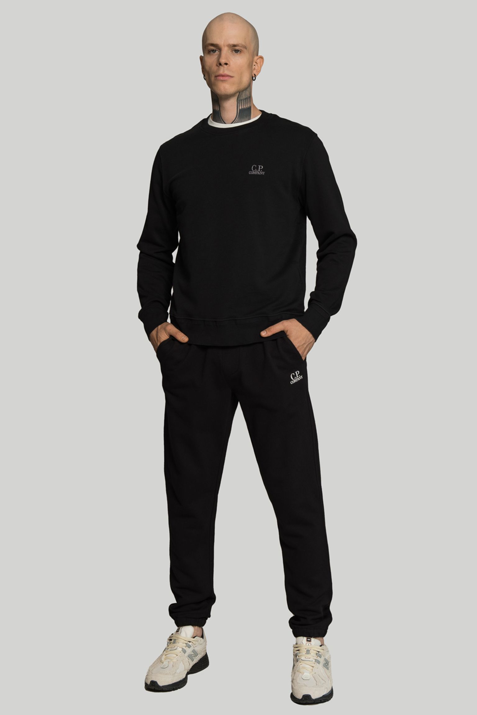 Спортивные брюки DIAGONAL RAISED FLEECE TRACK PANTS купить в Украине